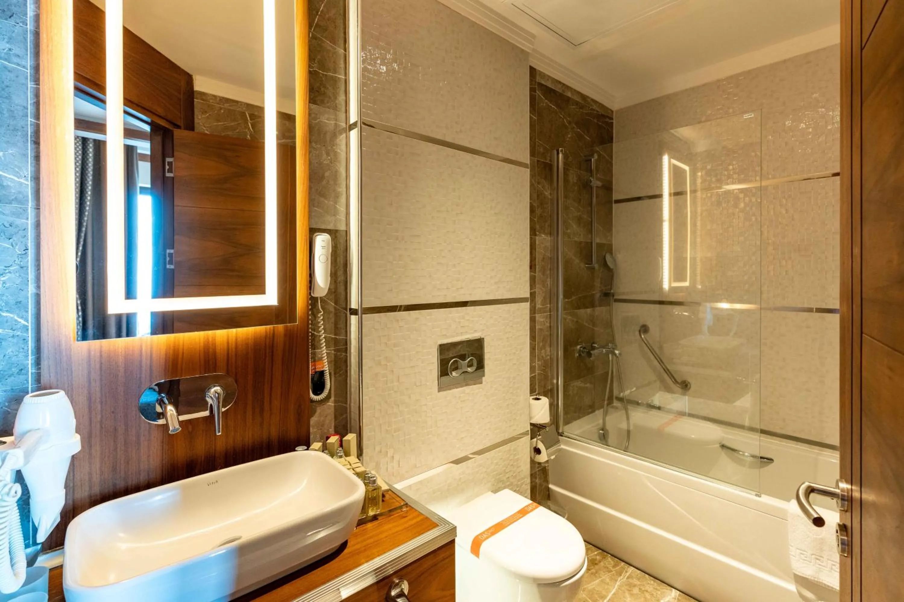 Bathroom in Das 3917