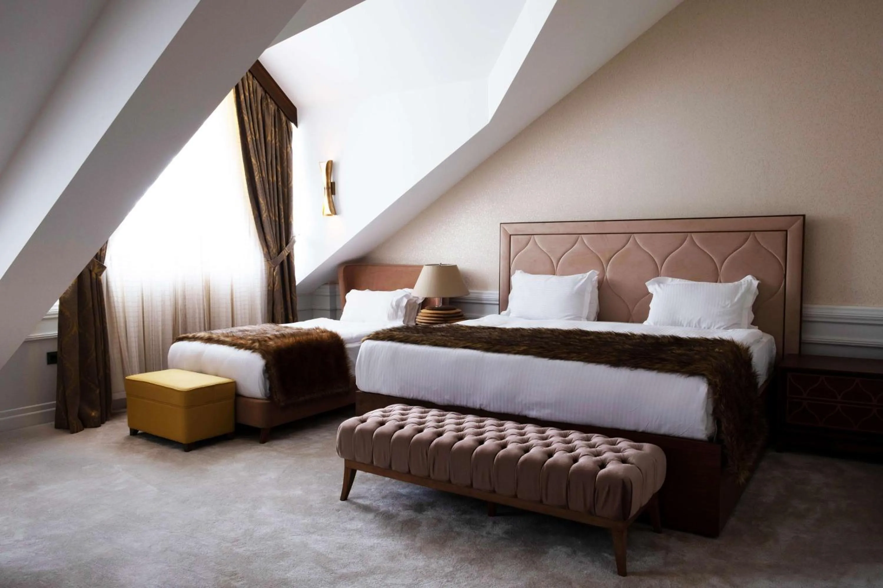 Bedroom, Bed in Das 3917