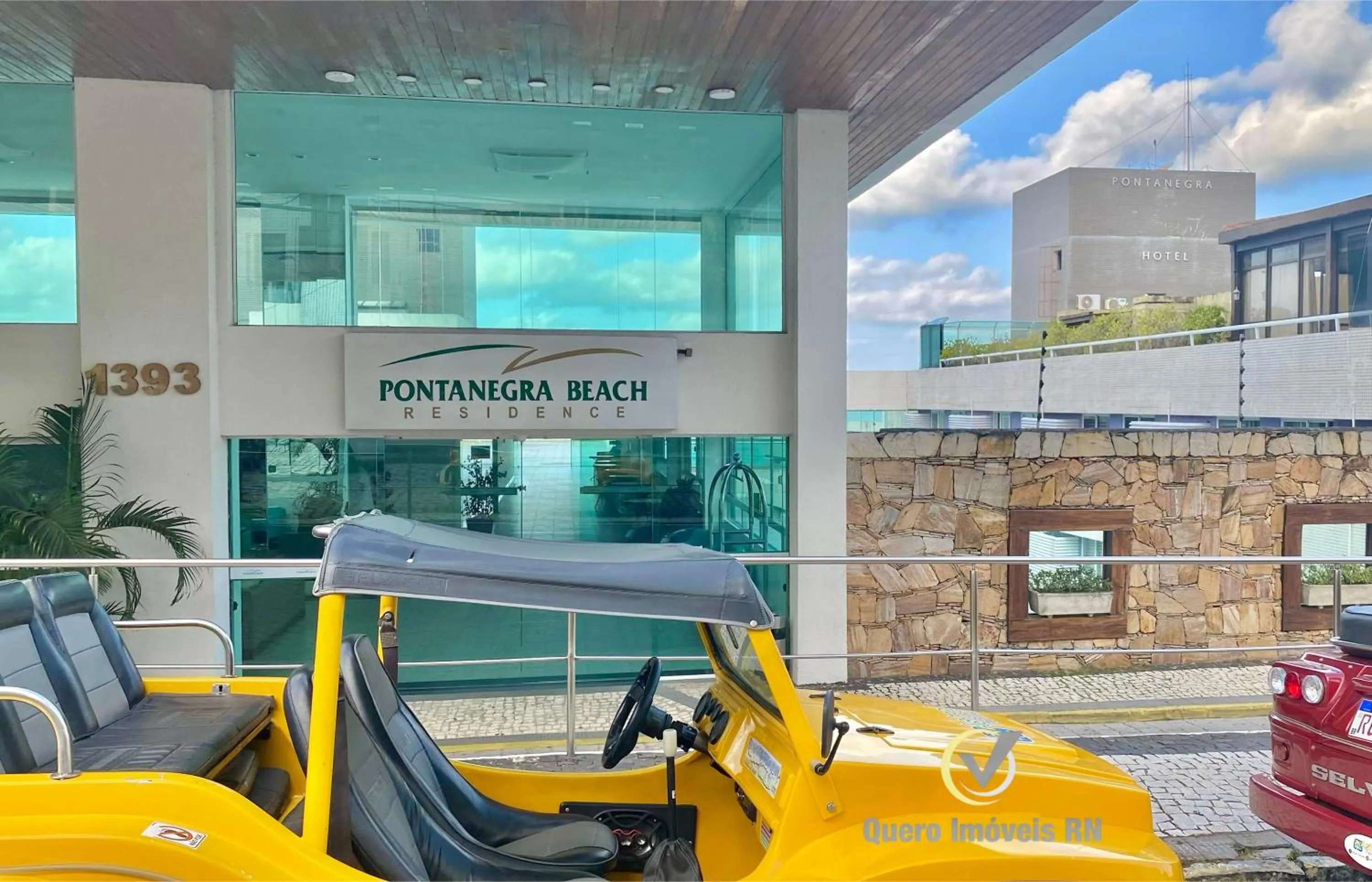 Property building in Ponta Negra Beach beira-mar