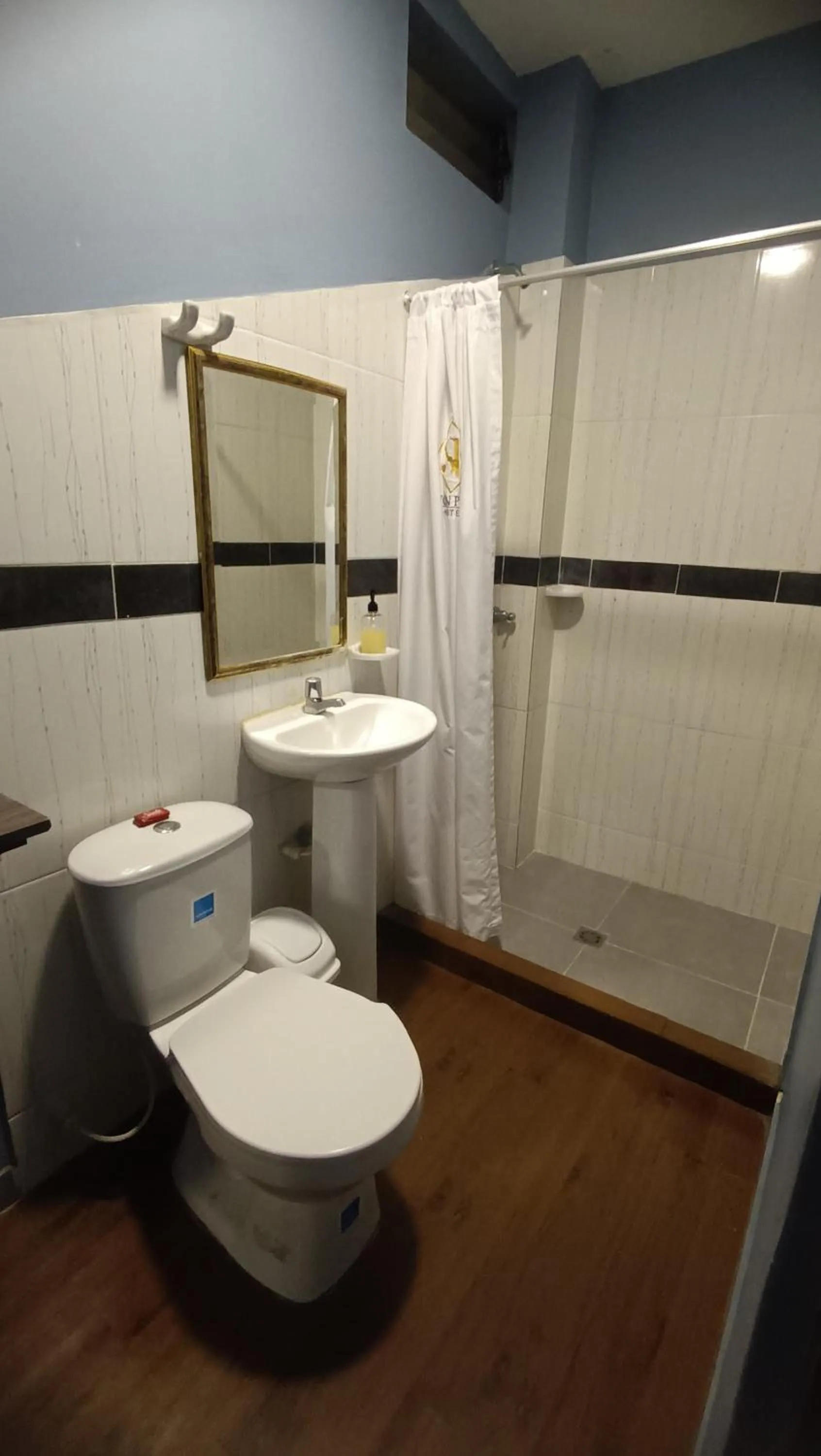 Bathroom in Hotel Simón Plaza