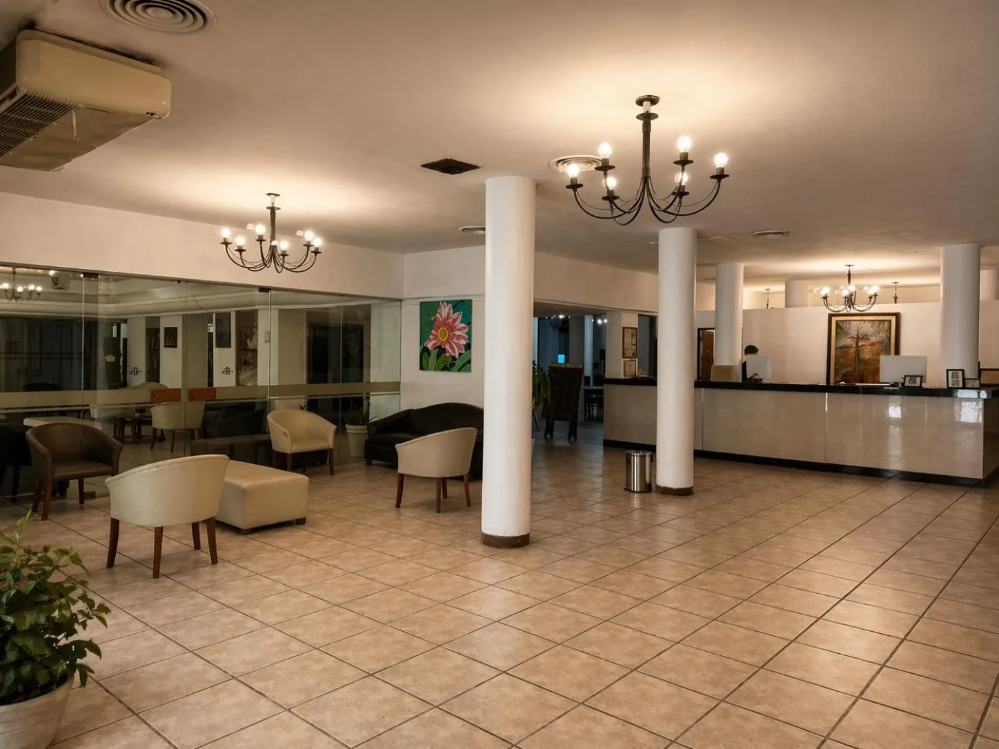 Lobby or reception in Grand Hotel by MH