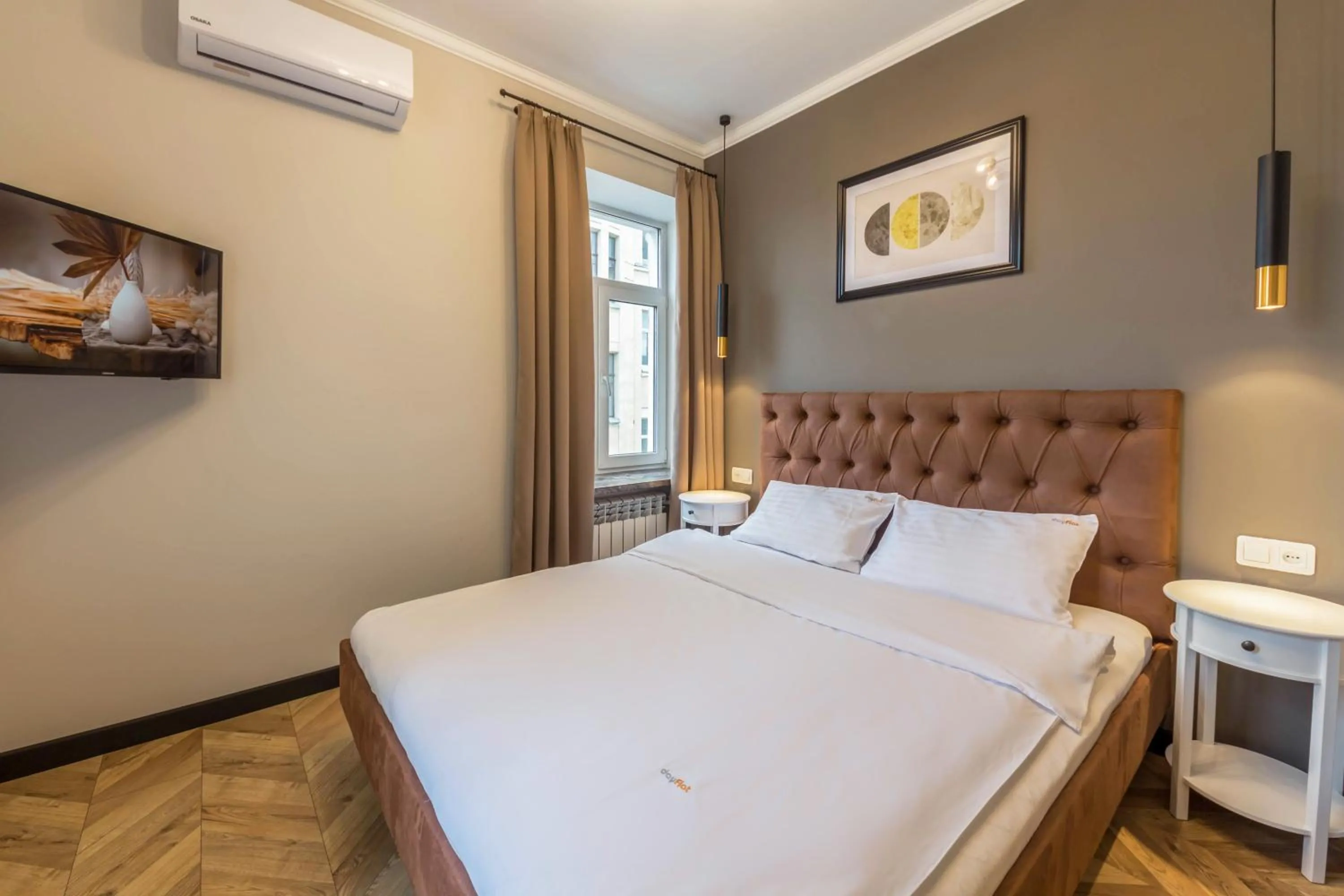 Design Apartment - Mykhailivskyi Ln., 4 in DayFlat Apartments on Mykhailivs'ka