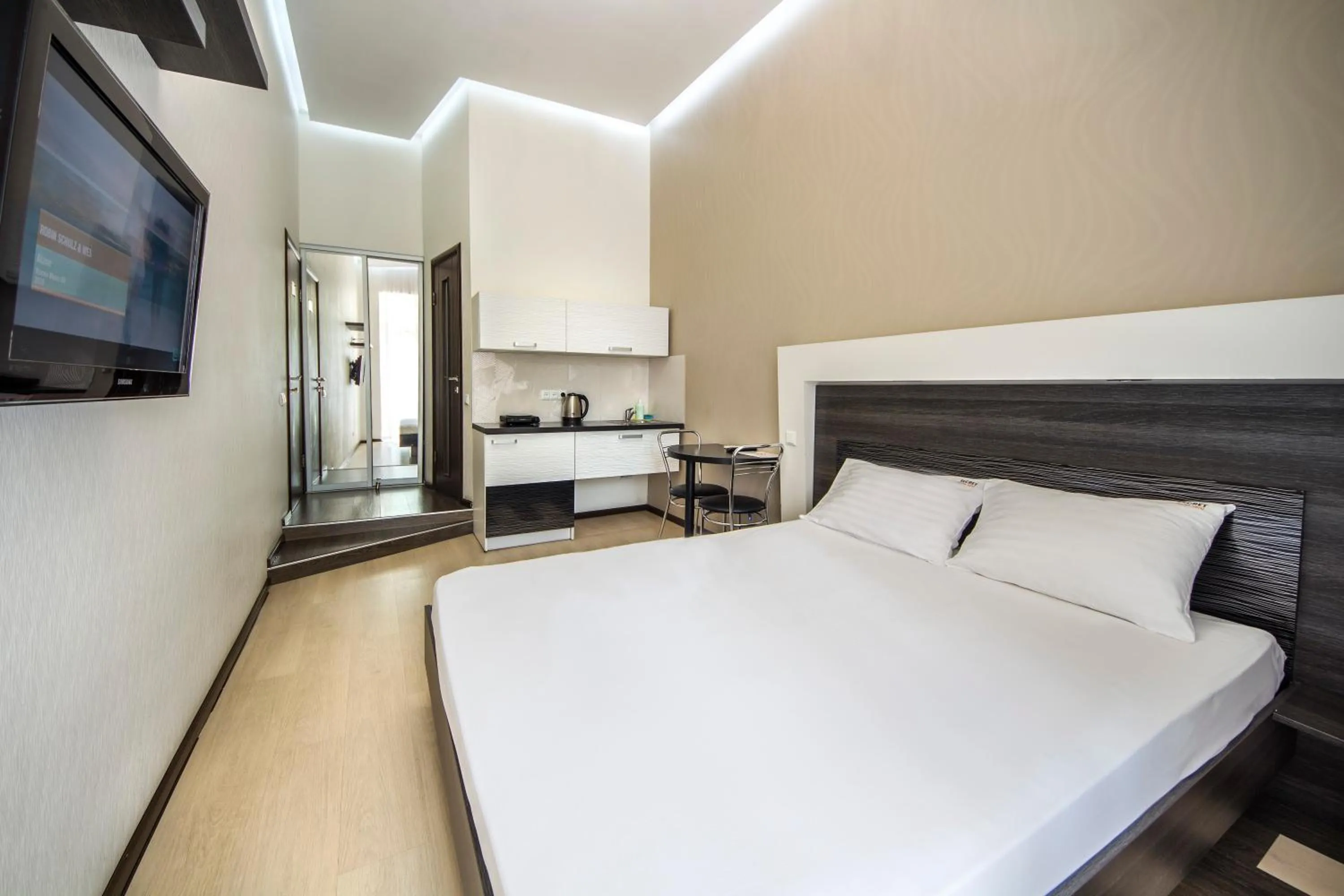 Modern Apartment with Balcony - Mykhailivs'ka St, 24V in DayFlat Apartments on Mykhailivs'ka