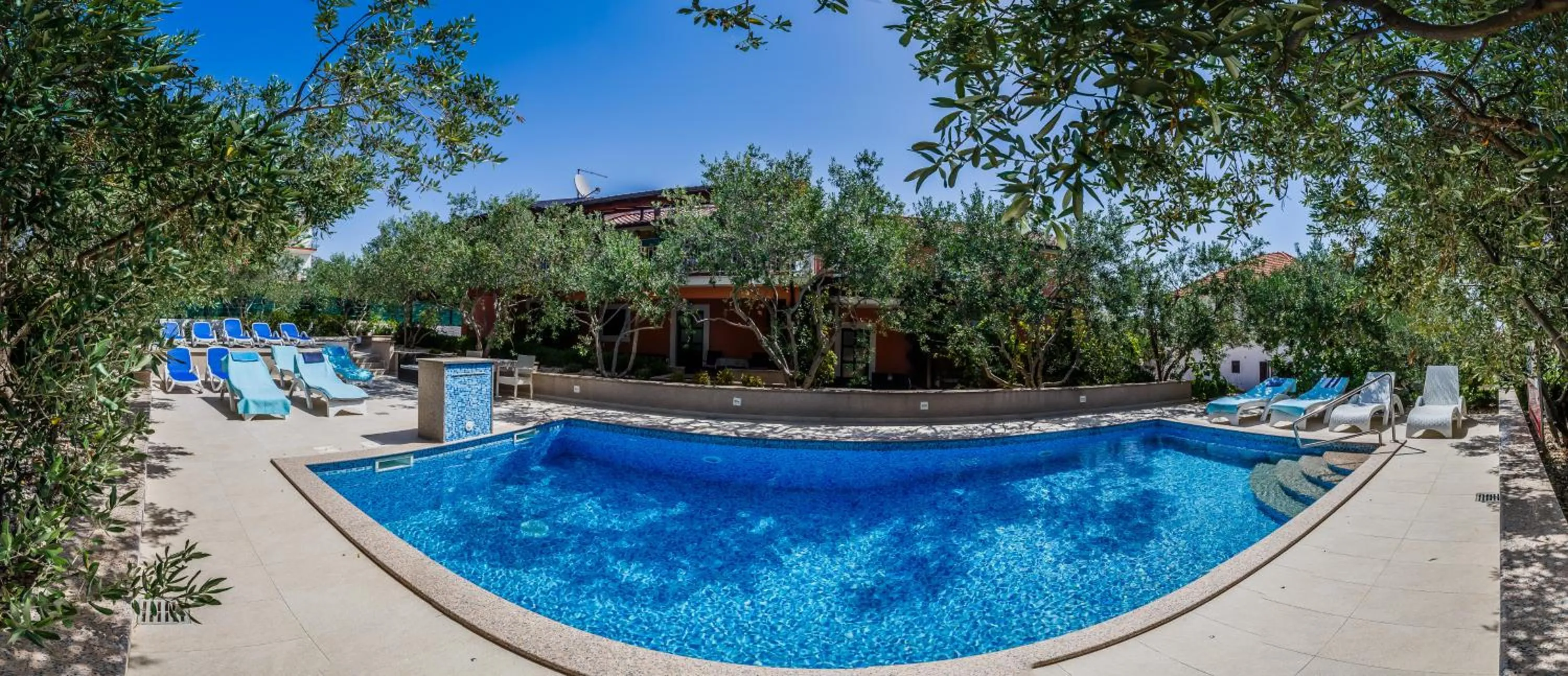 Swimming pool in Villa Rustica Dalmatia