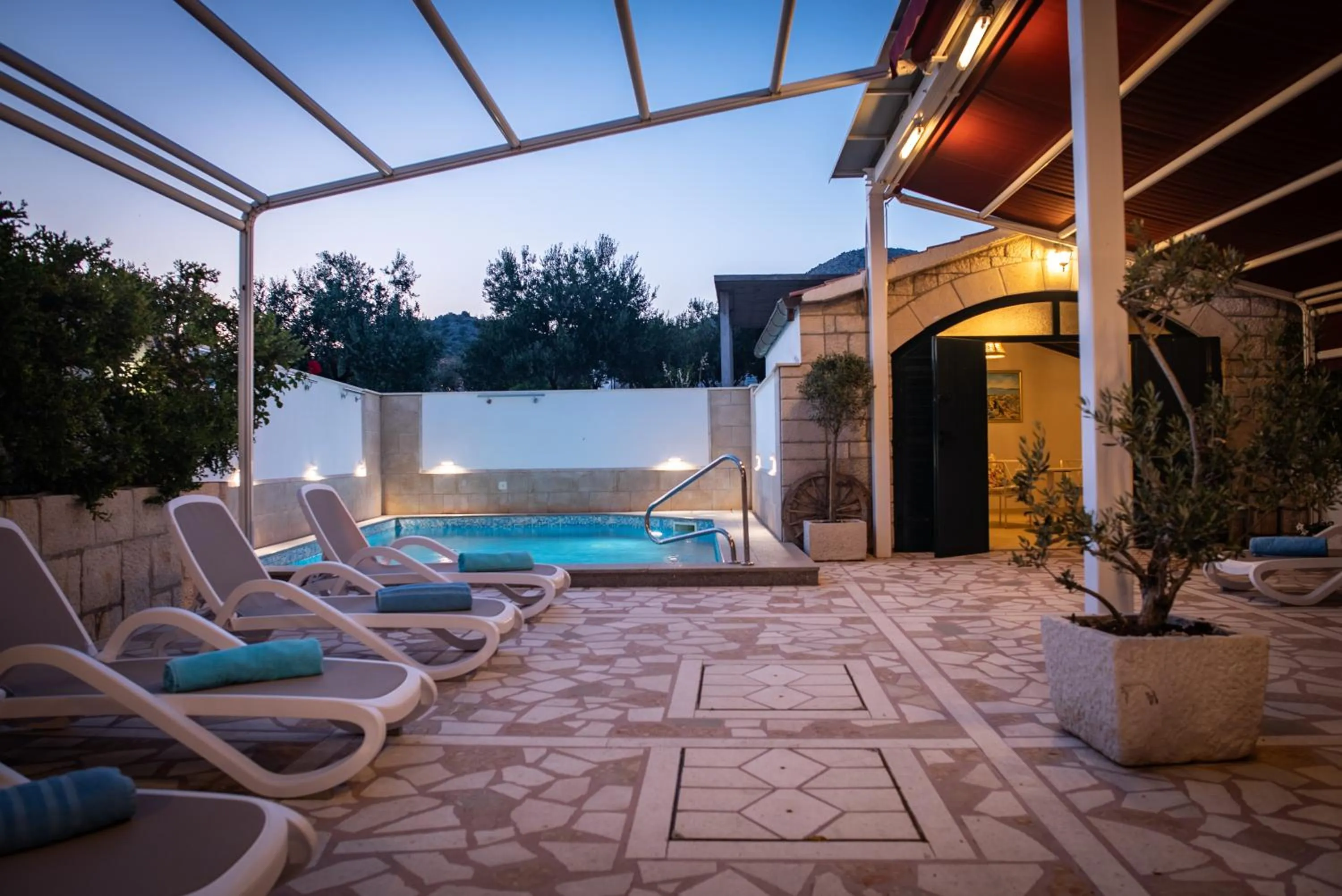 Swimming pool in Villa Rustica Dalmatia