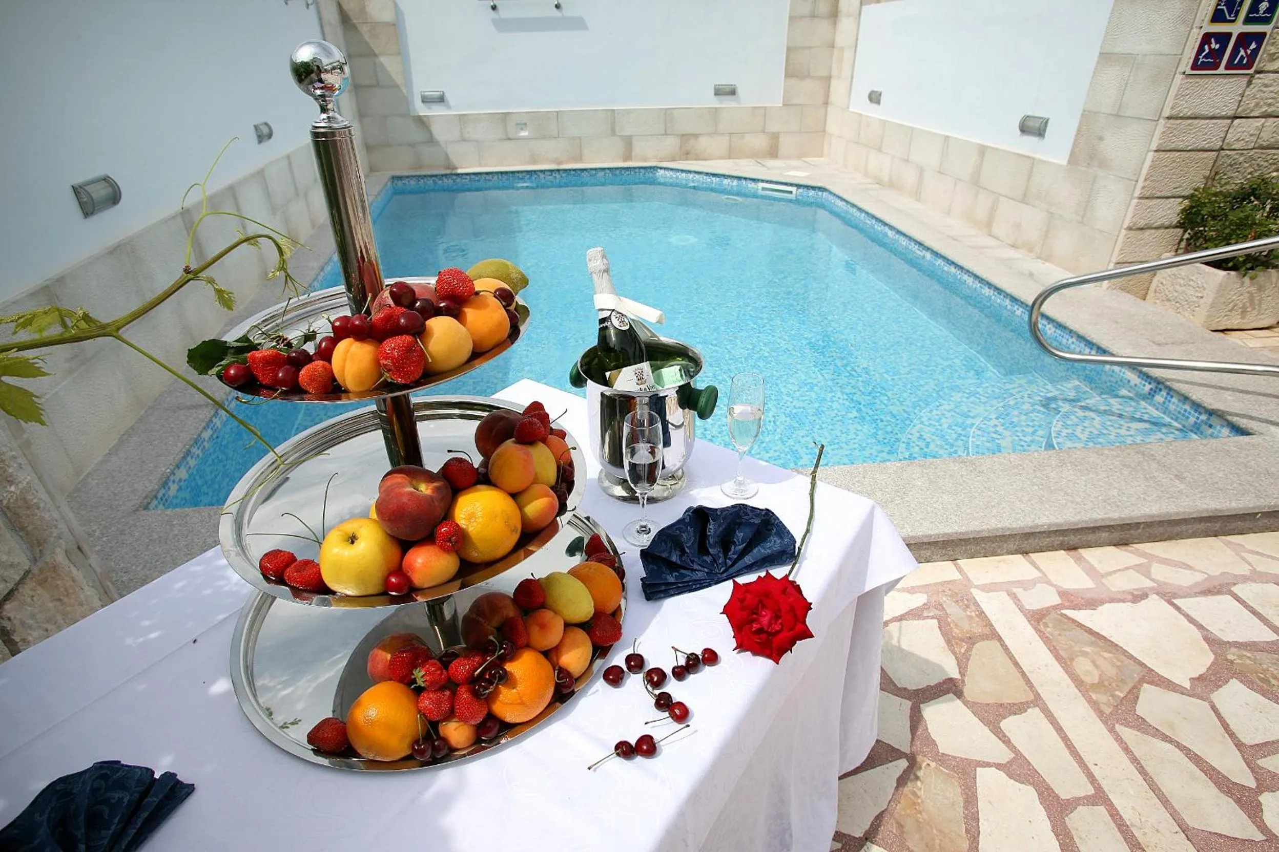 Swimming pool in Villa Rustica Dalmatia