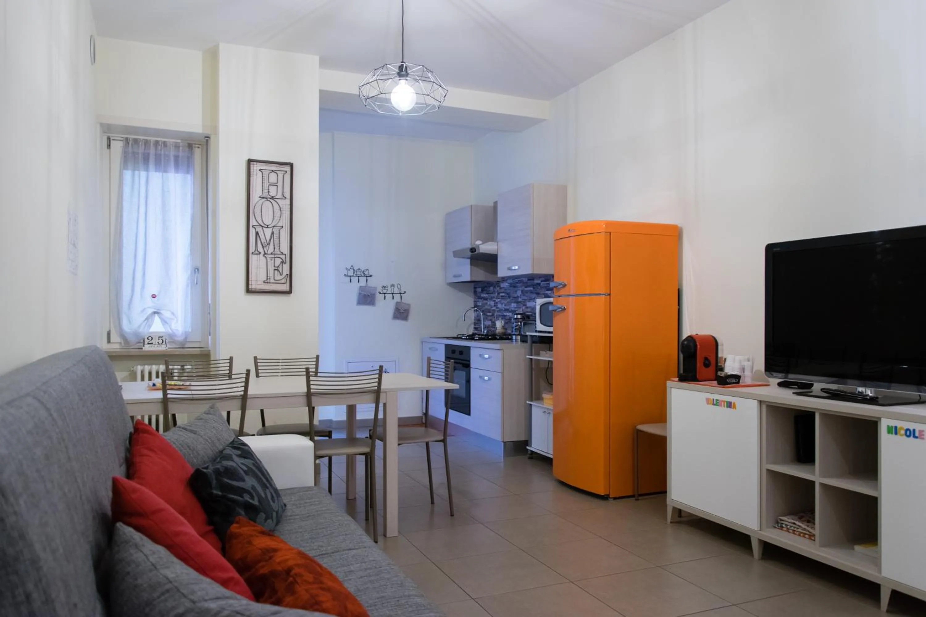 Melibi - Re Lear Apartments
