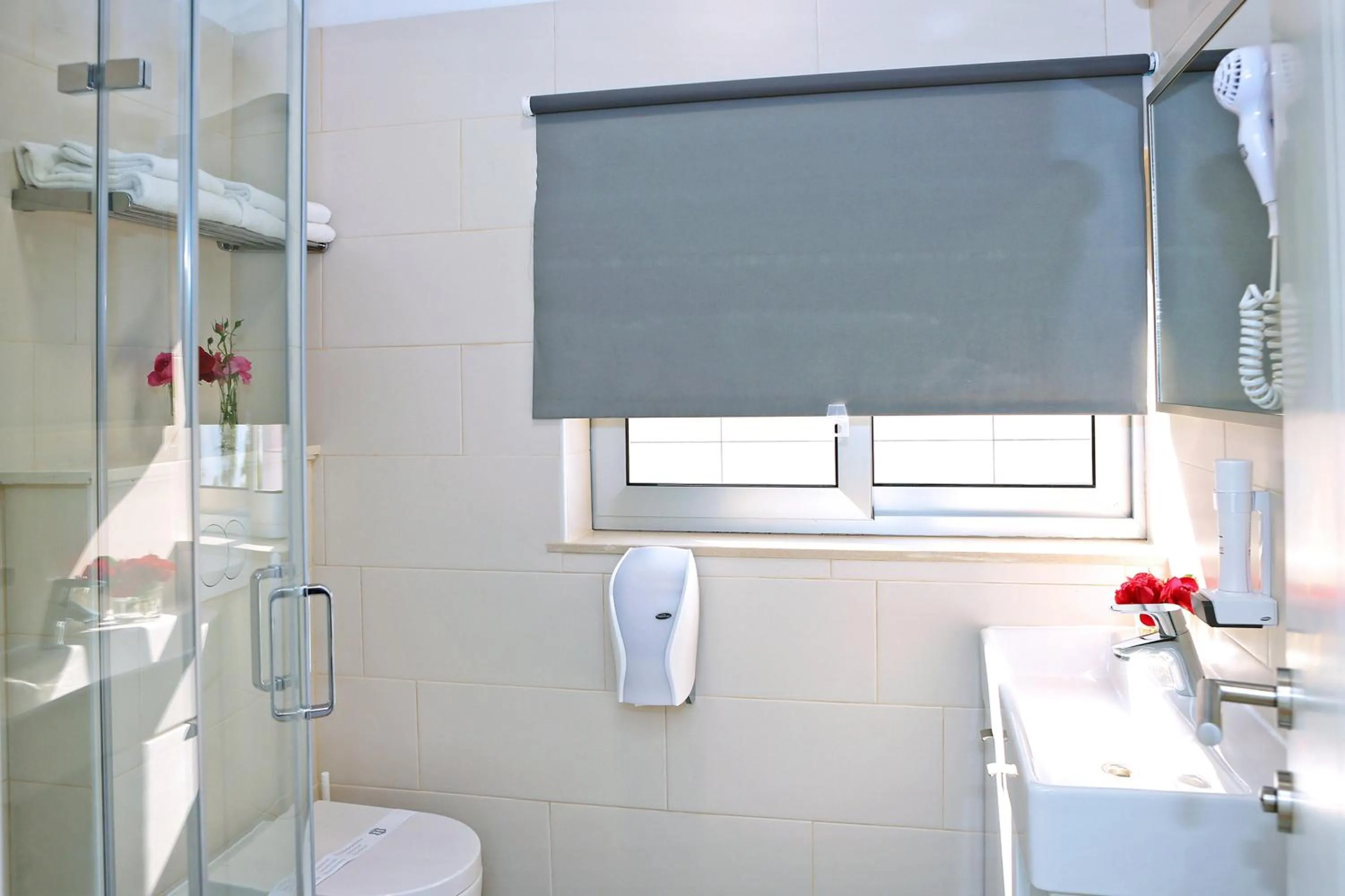 Bathroom in Hotel Delfin