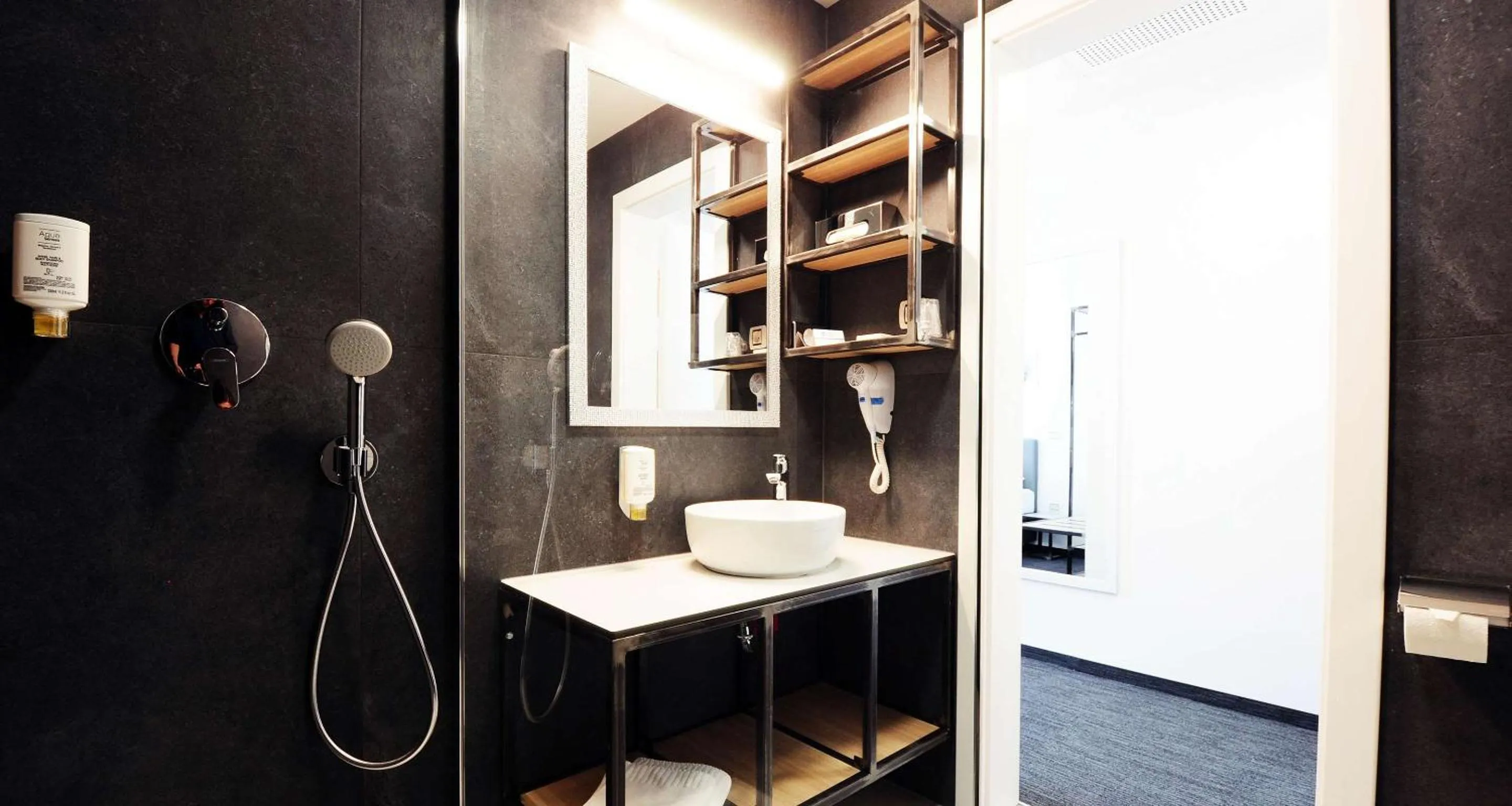 Bathroom in Best Western Airport Hotel Stella