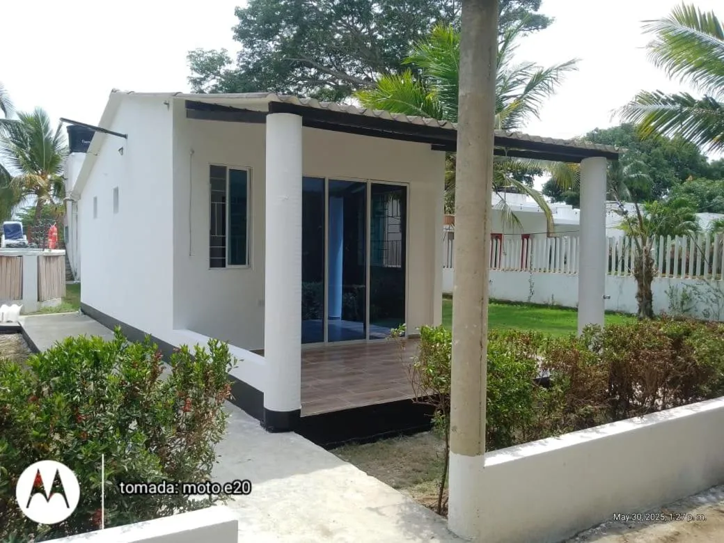 Property building in Cabaña Los Cristales Coveñas by Amauna