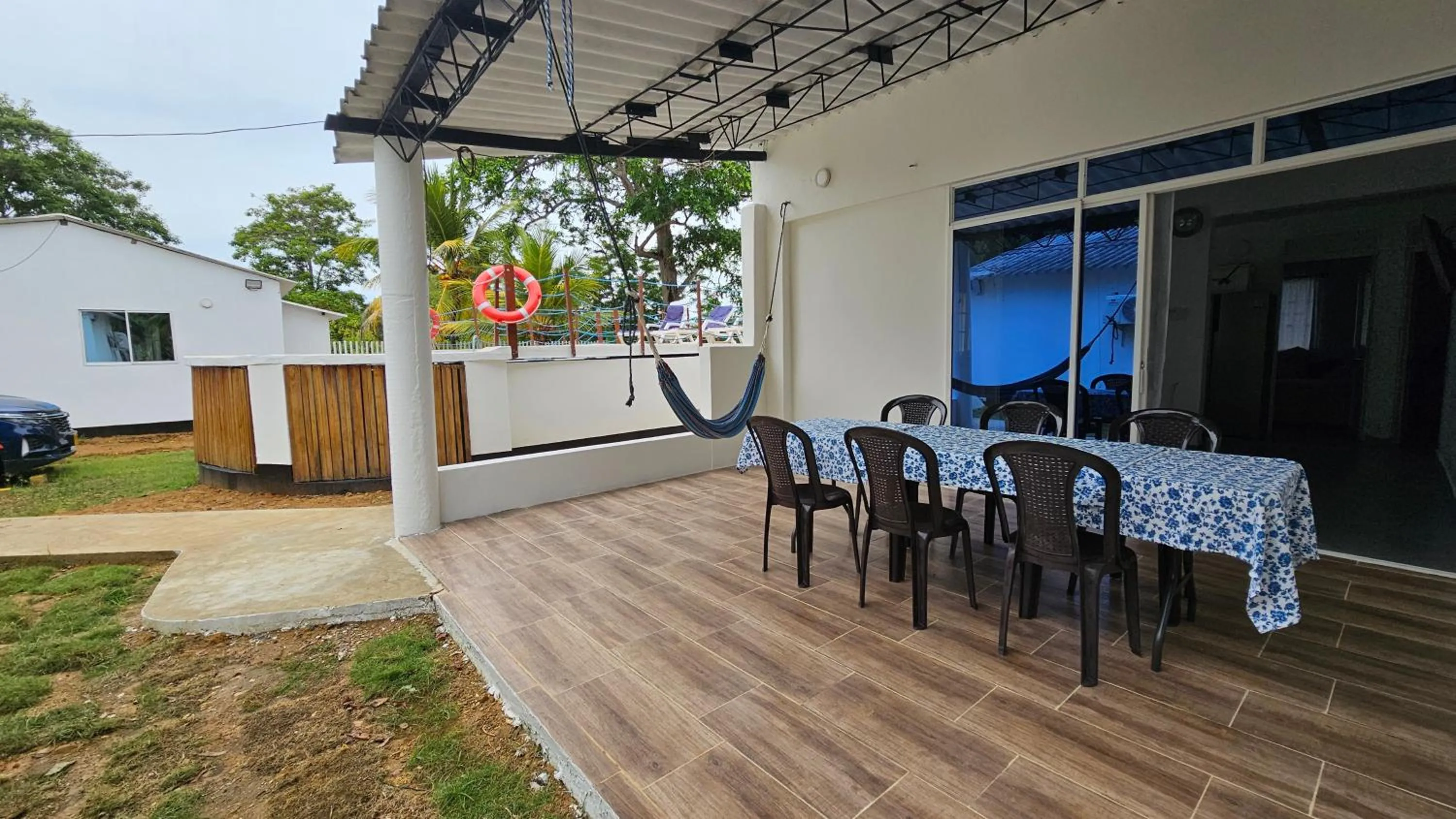 Three-Bedroom House in Cabaña Los Cristales Coveñas by Amauna