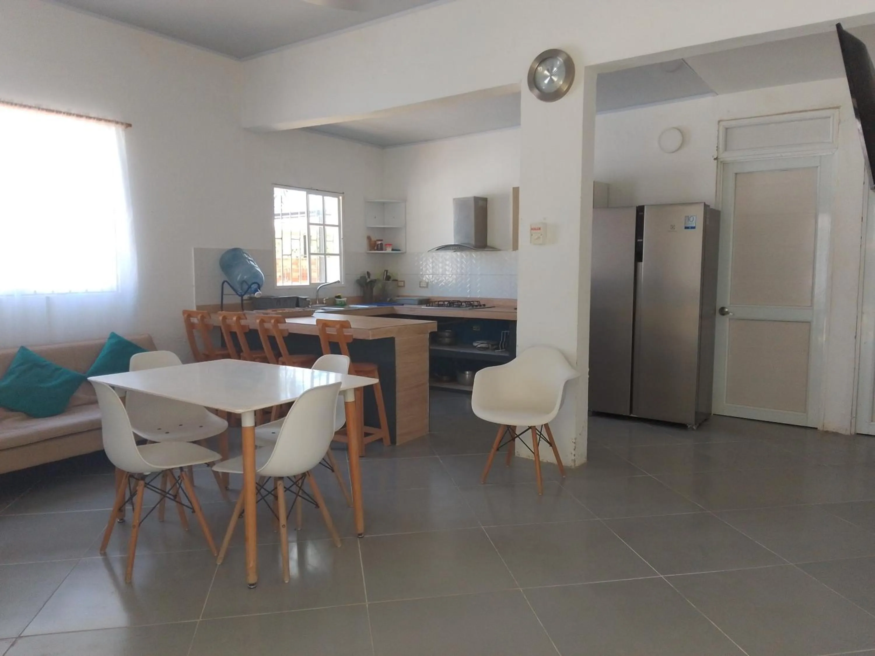Kitchen or kitchenette in Cabaña Los Cristales Coveñas by Amauna