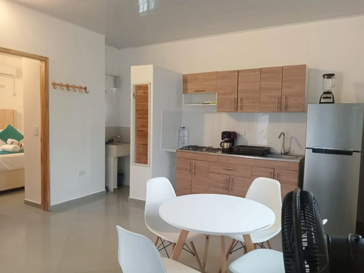 Kitchen or kitchenette in Cabaña Los Cristales Coveñas by Amauna