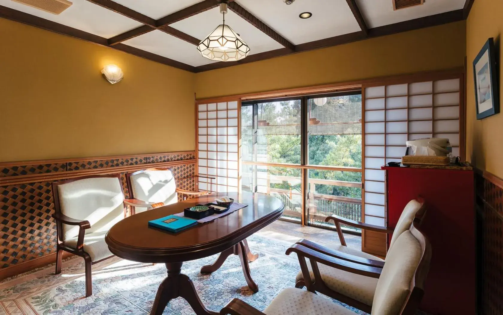 Living room in Futsukaichi Hot Spring - Daimaru Besso Living room in Futsukaichi Hot Spring - Daimaru Besso