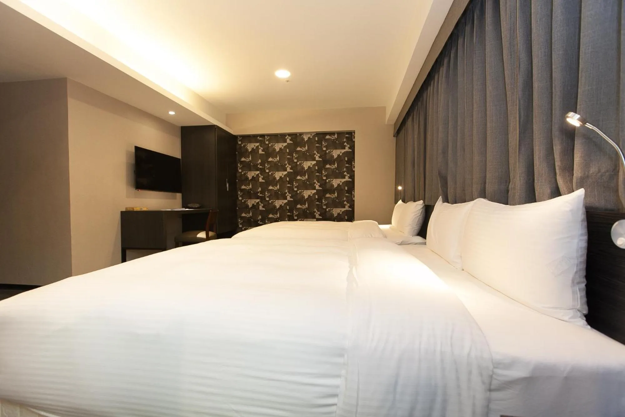 Bedroom, Bed in Fairytale Yi Su Hotspring Hotel