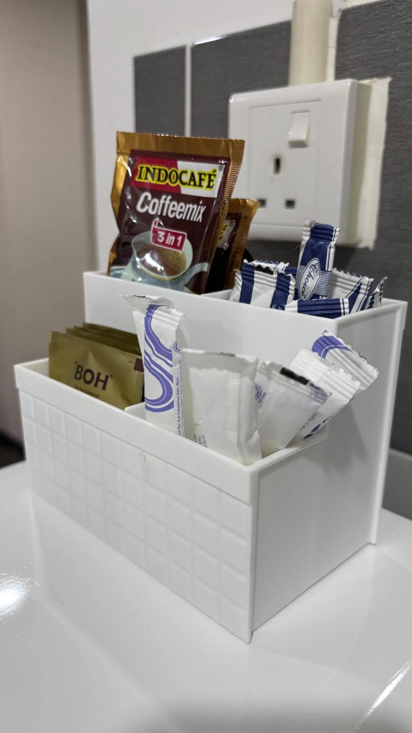 Coffee/tea facilities in Ada Hotel & Apartment