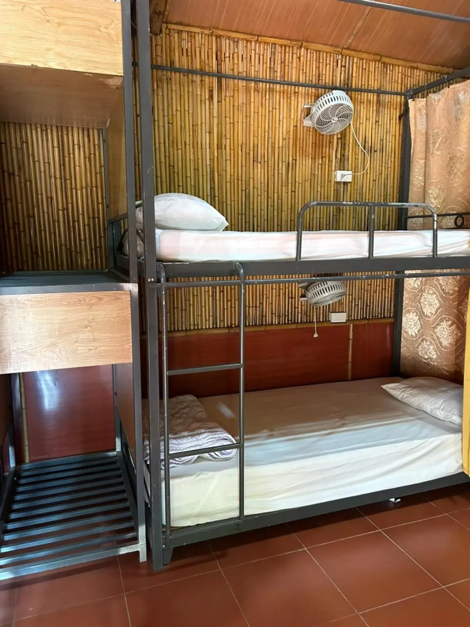 bunk bed, Bed in Tam Coc Bungalow
