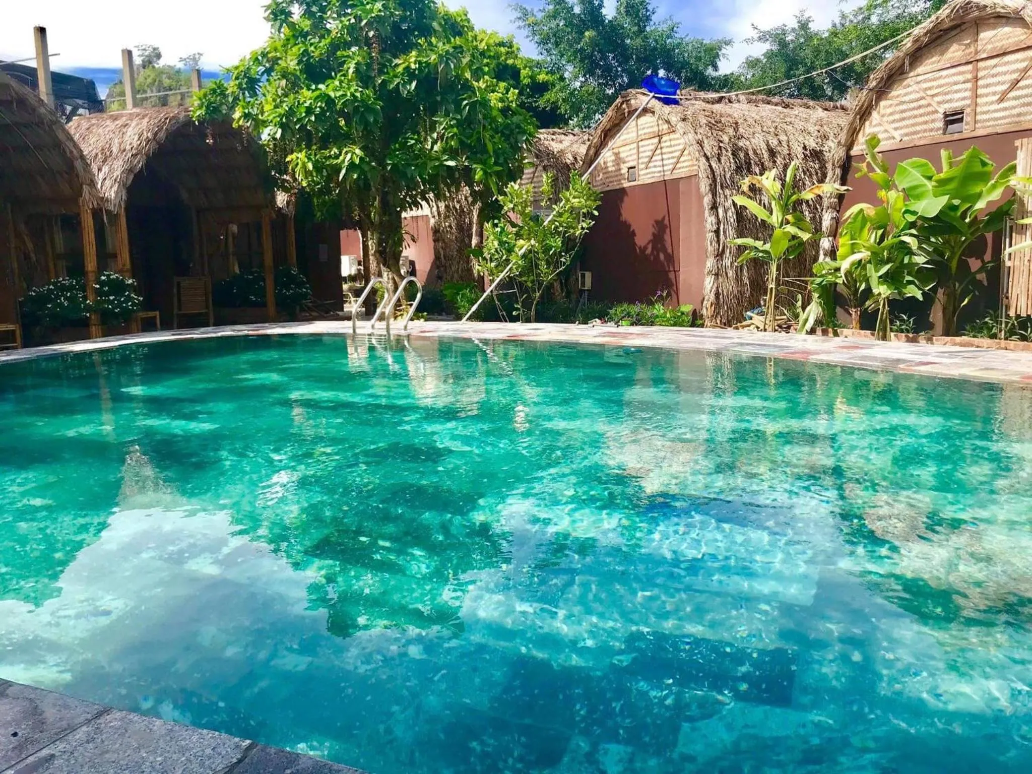 Swimming pool in Tam Coc Bungalow