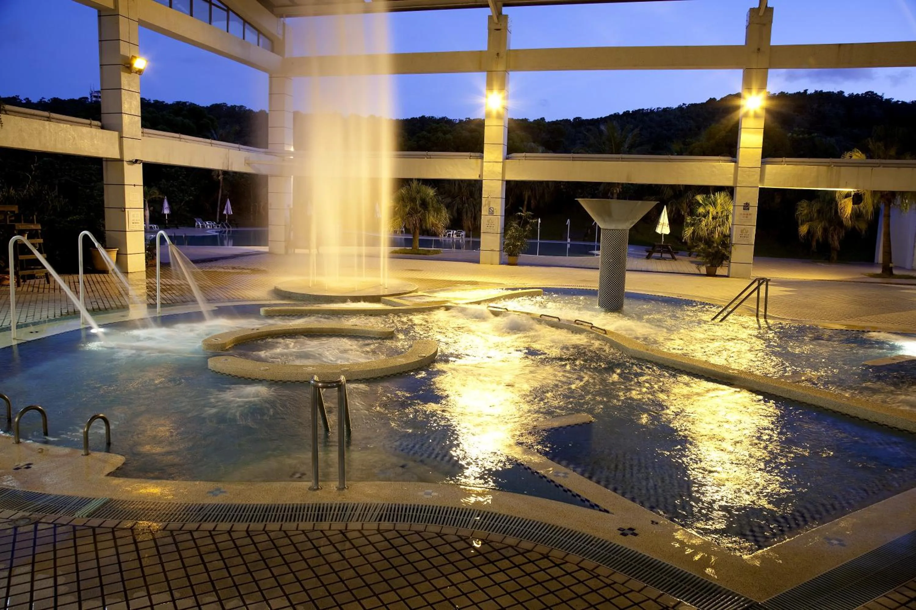 Area and facilities in Kentington Resort