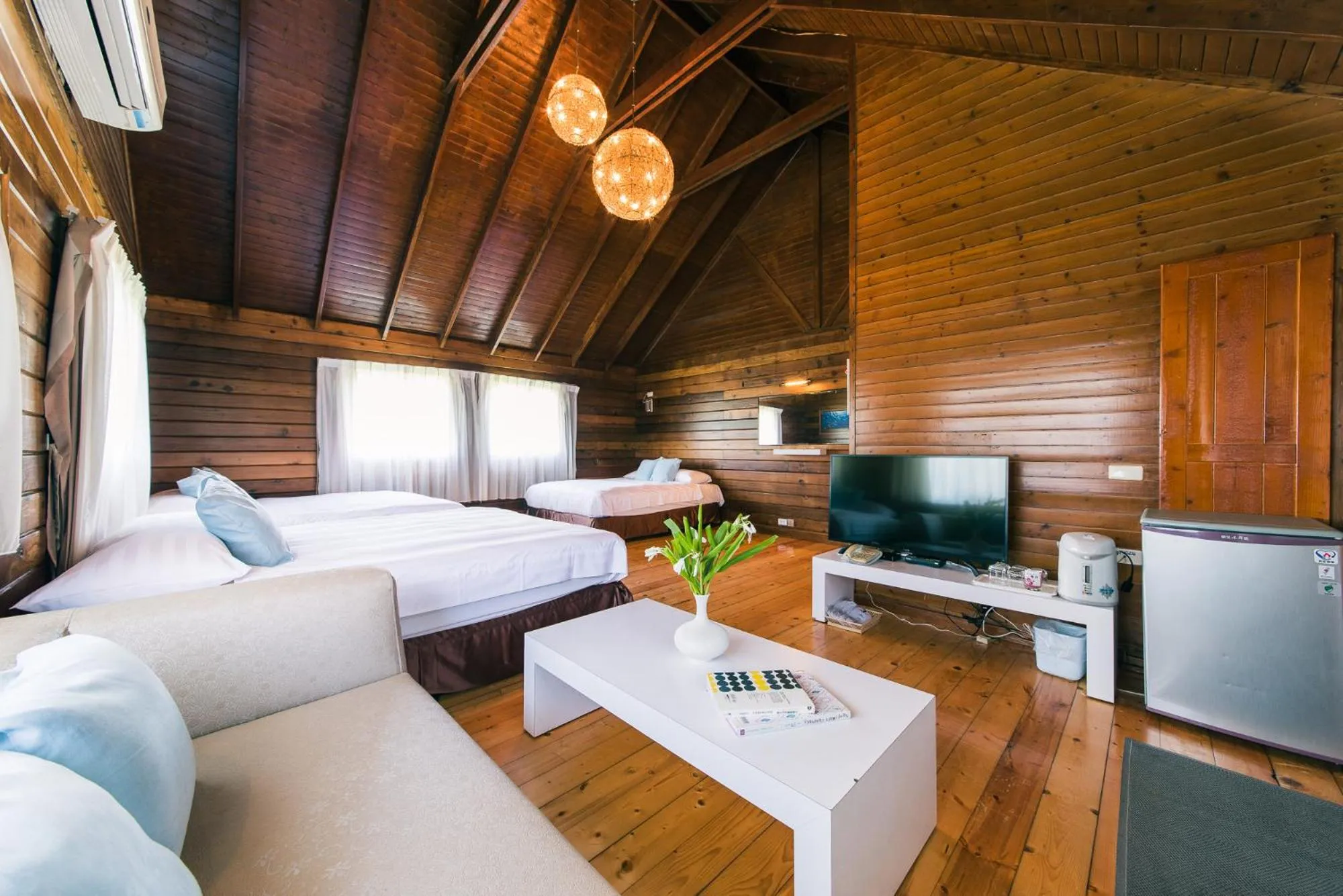 Bed in Kentington Resort