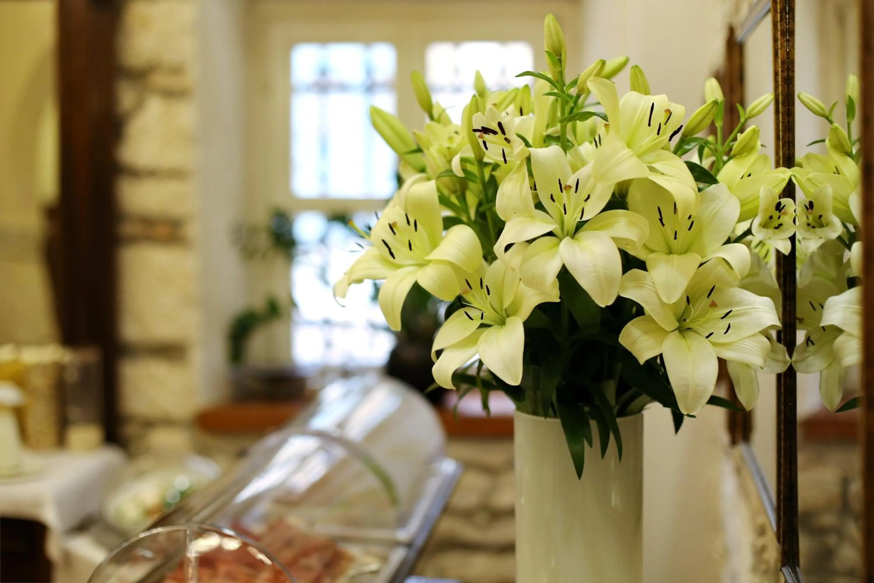 Buffet breakfast in Hotel Angelo d'Oro