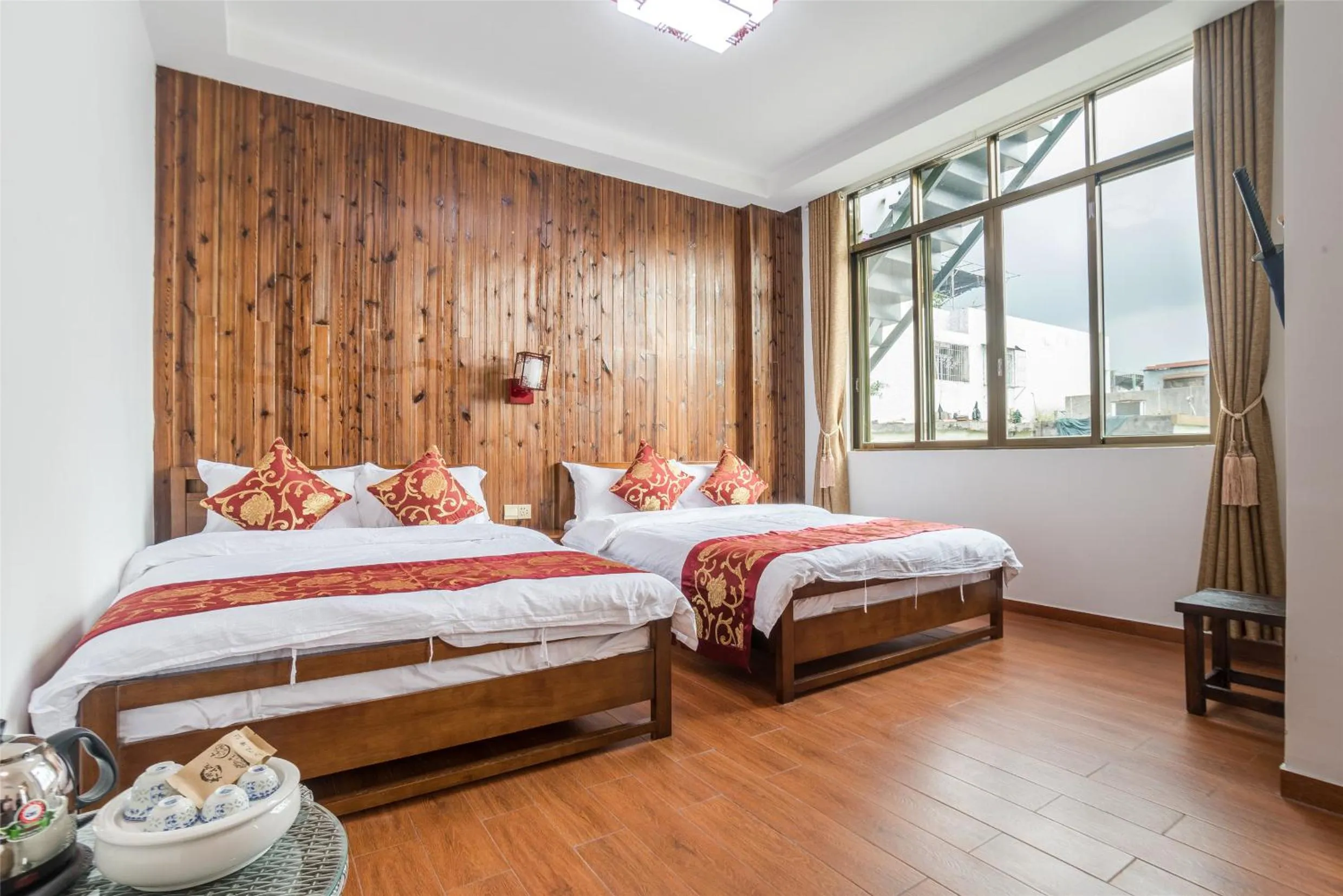 Photo of the whole room, Bed in Chaozhou Hello Inn