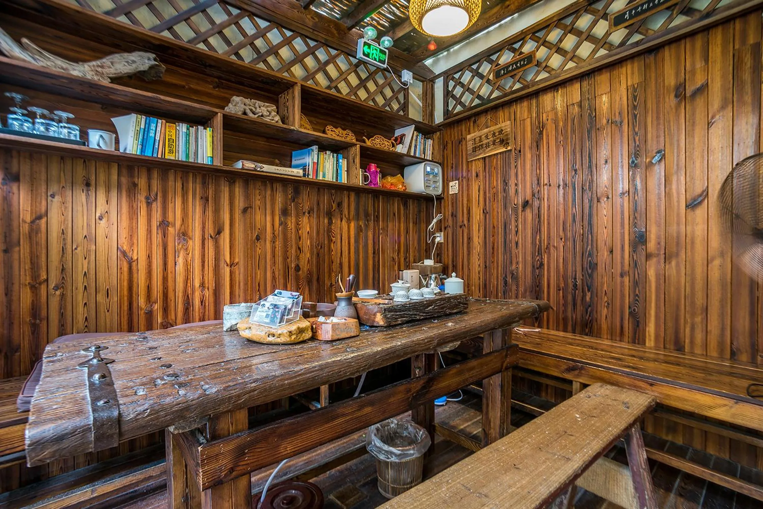 Dining area in Chaozhou Hello Inn