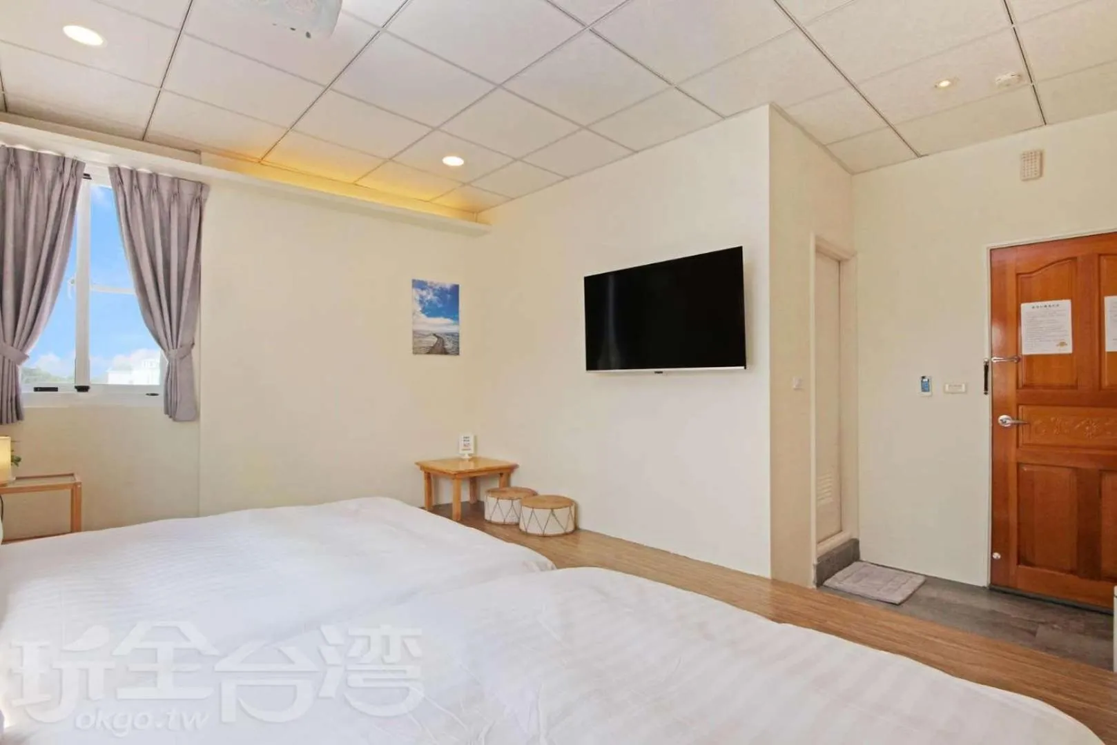 Photo of the whole room, Bed in Lu Dao Homestay