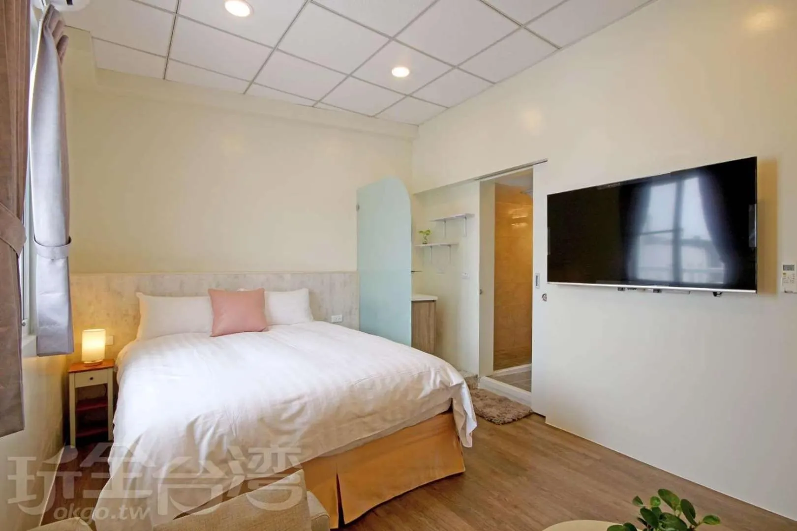 Property building, Bed in Lu Dao Homestay