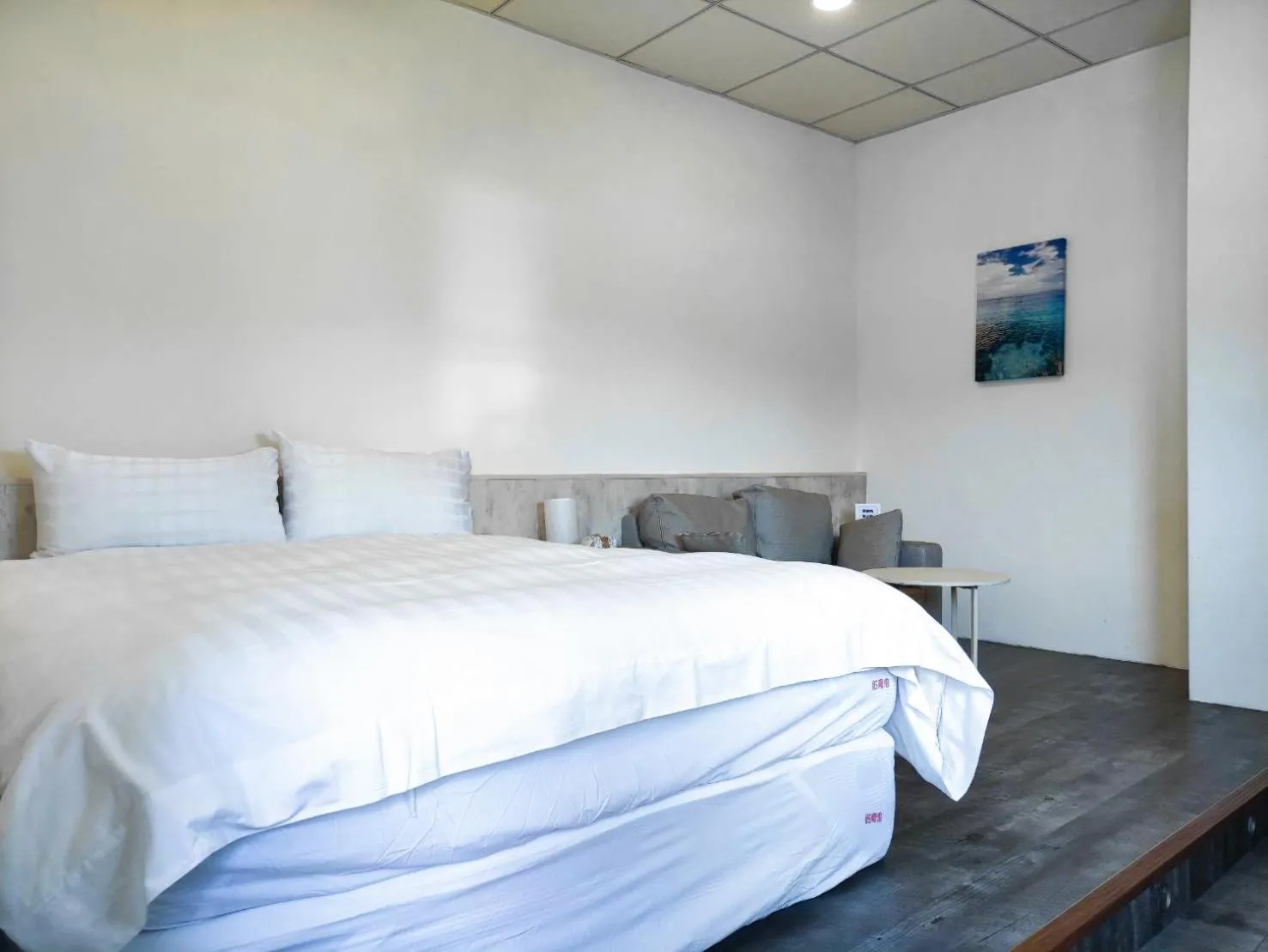 Photo of the whole room, Bed in Lu Dao Homestay