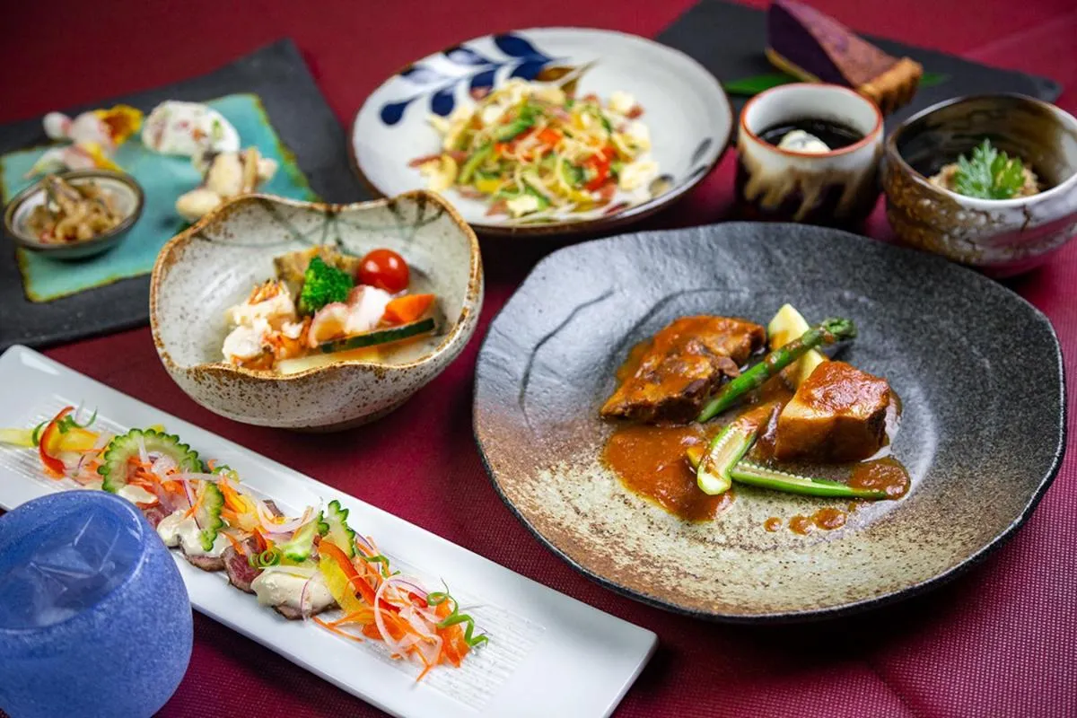 Food and drinks in Villabu Resort