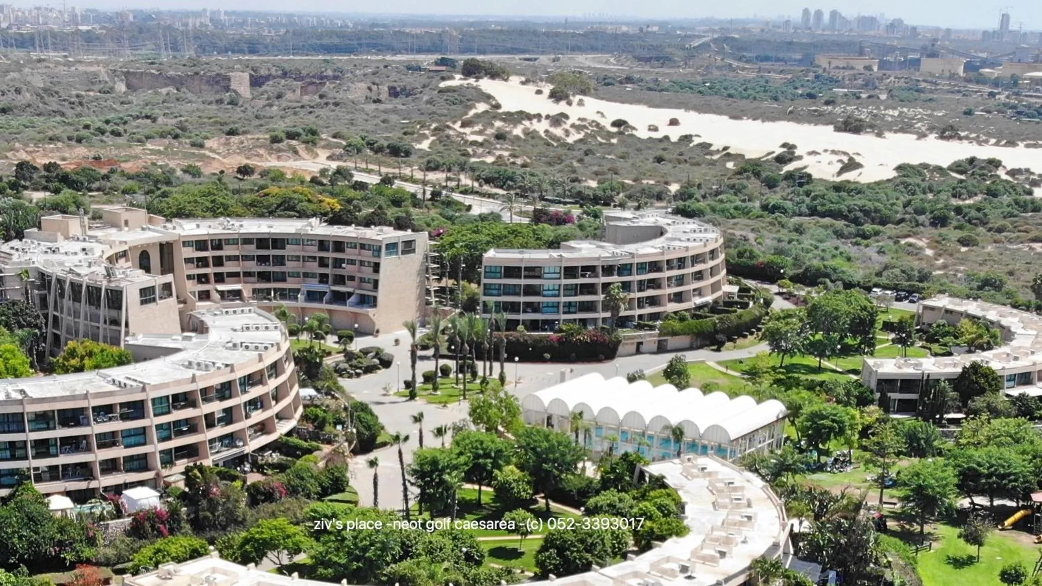 Day in Neot Golf, Ziv's Place