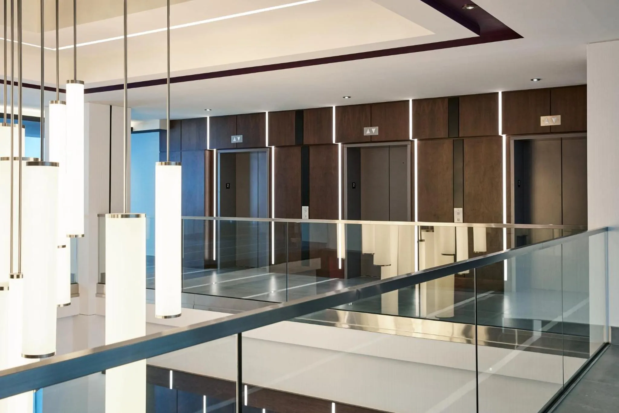 Lobby or reception in Holiday Inn Hotel & Suites - Montreal Centre-ville Ouest by IHG