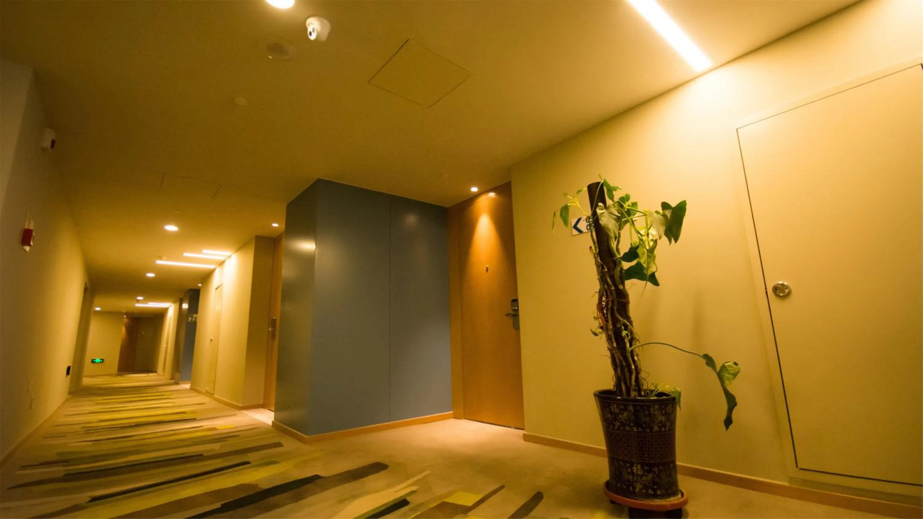 Decorative detail in Holiday Inn Express Zhangjiakou Park View, an IHG Hotel