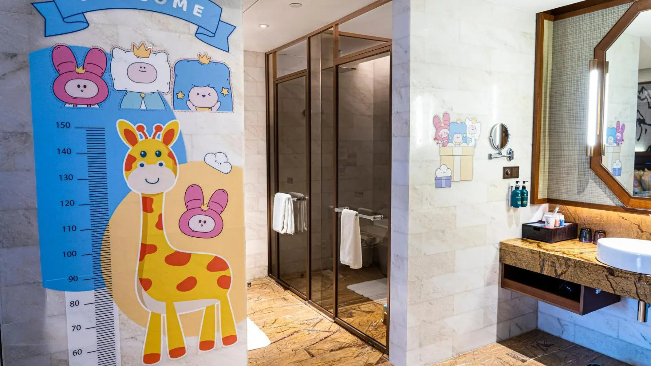 Bedroom, Bed in Crowne Plaza Resort Changbaishan Hot Spring by IHG Bedroom, Bed in Crowne Plaza Resort Changbaishan Hot Spring by IHG