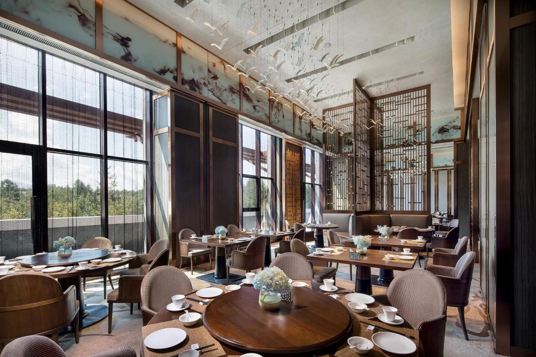 Restaurant/places to eat in Crowne Plaza Resort Changbaishan Hot Spring by IHG