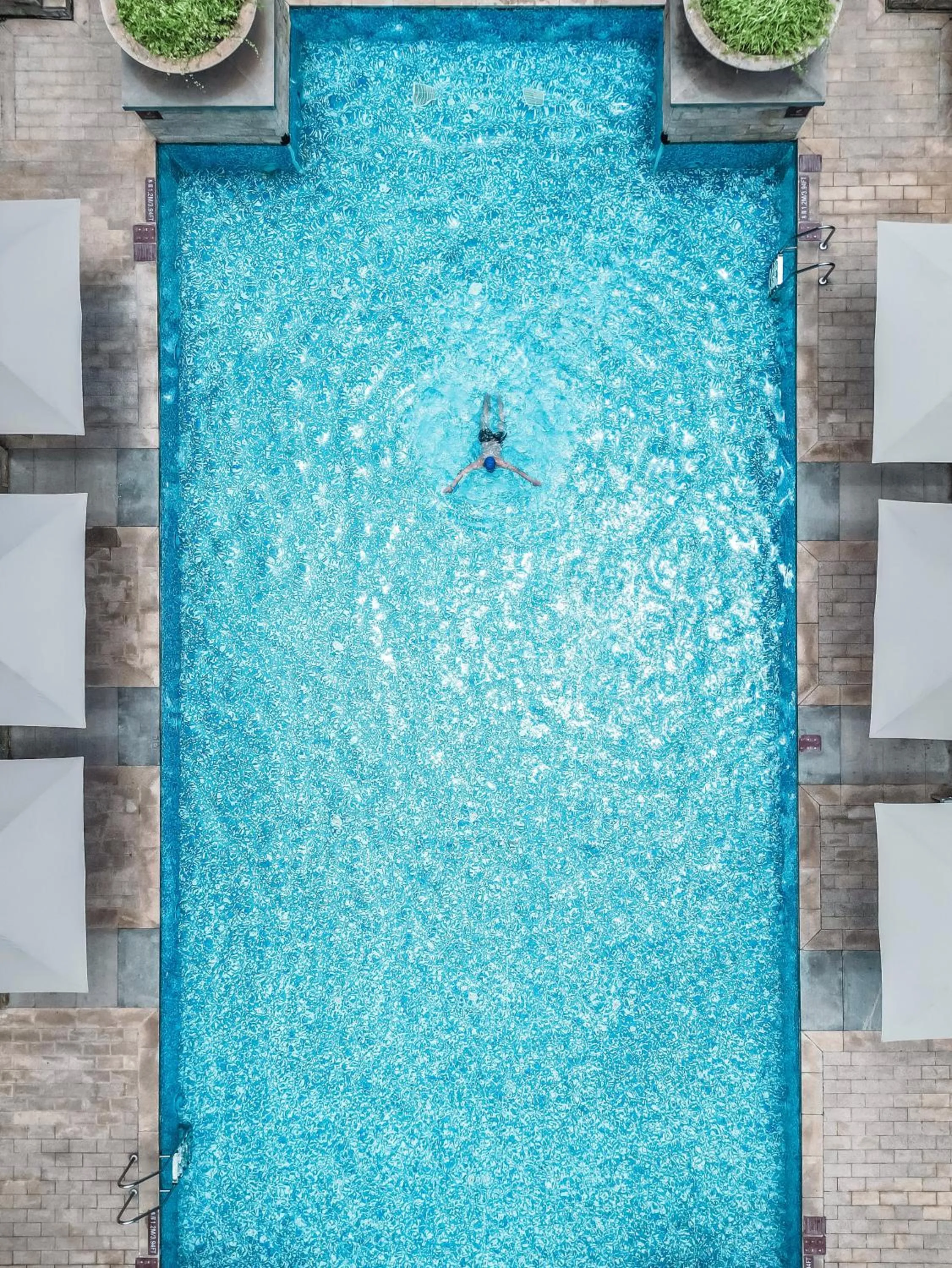 Swimming pool in HUALUXE Hotels & Resorts Kunming