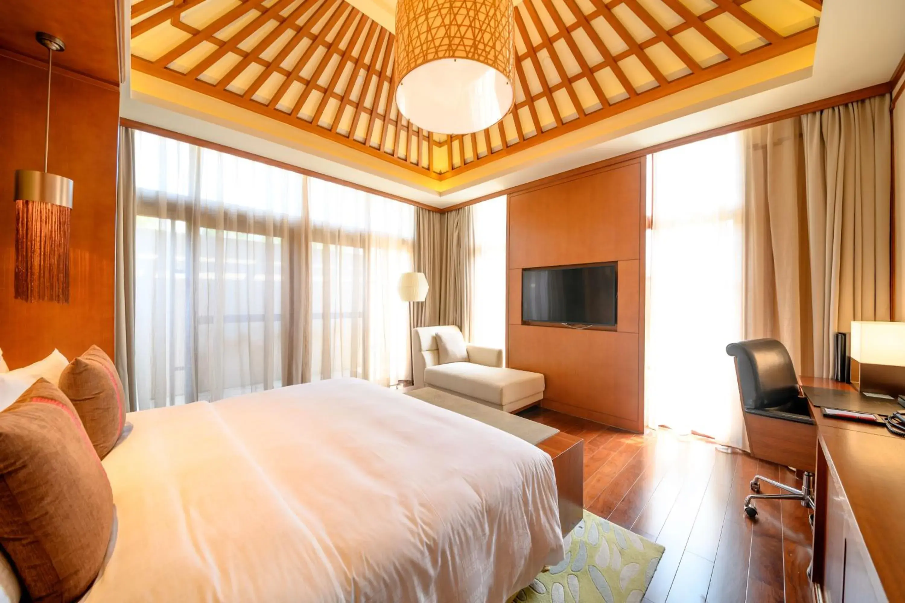 Bedroom, Bed in HUALUXE Hotels & Resorts Kunming Bedroom, Bed in HUALUXE Hotels & Resorts Kunming