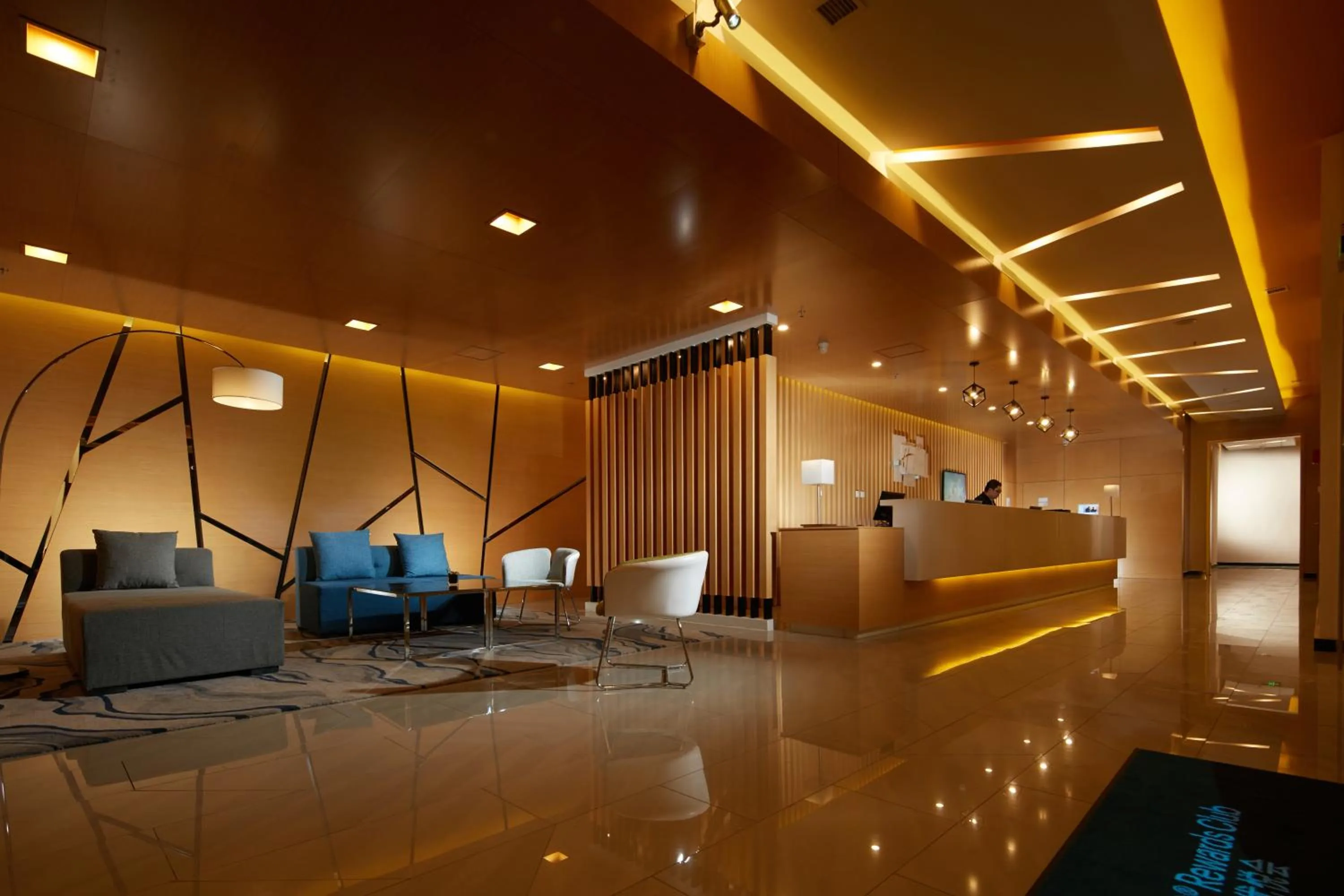 Lobby or reception in Holiday Inn Express Tangshan Downtown by IHG