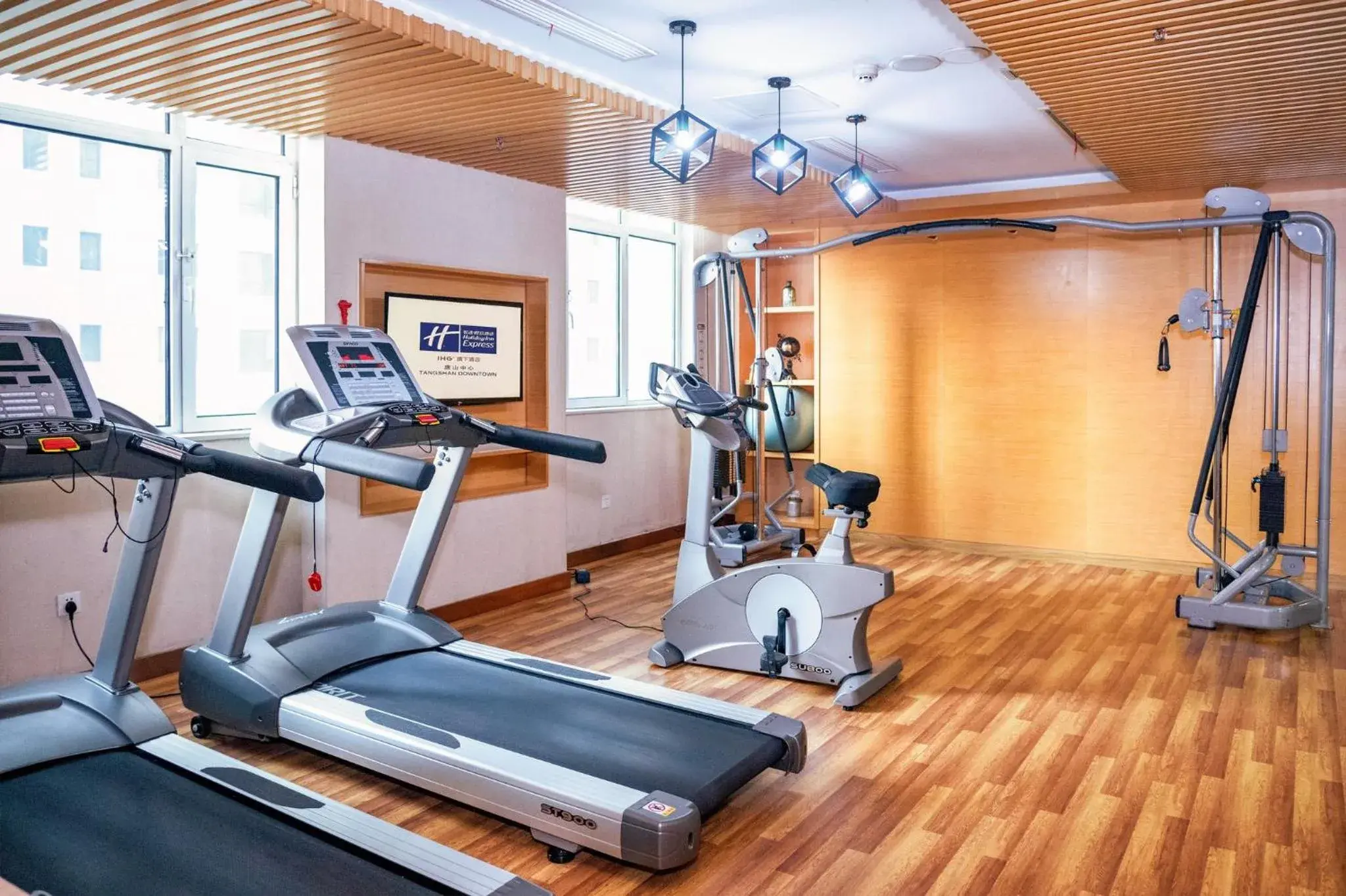 Fitness centre/facilities in Holiday Inn Express Tangshan Downtown by IHG Fitness centre/facilities in Holiday Inn Express Tangshan Downtown by IHG