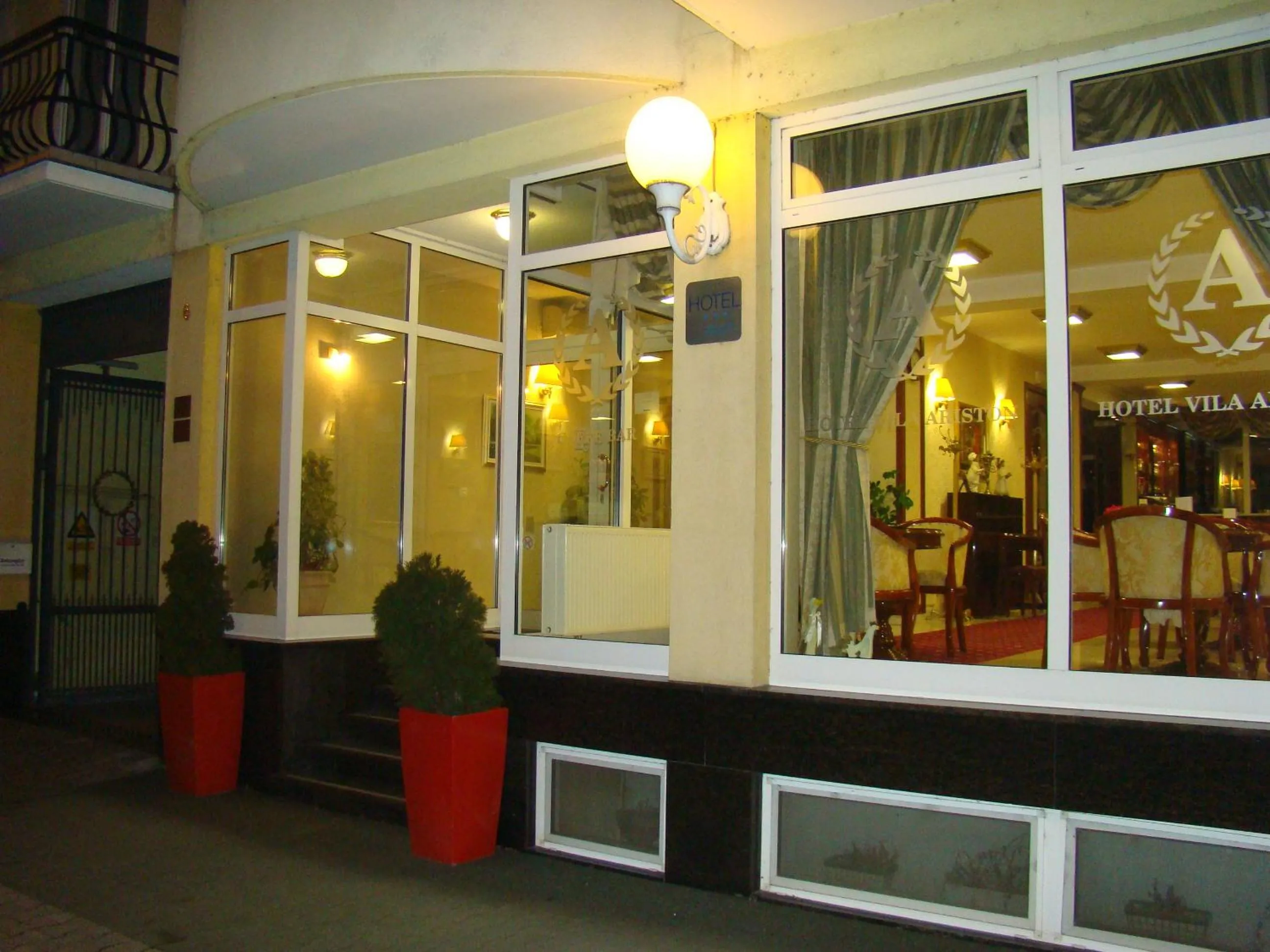 Facade/entrance in Hotel Vila Ariston