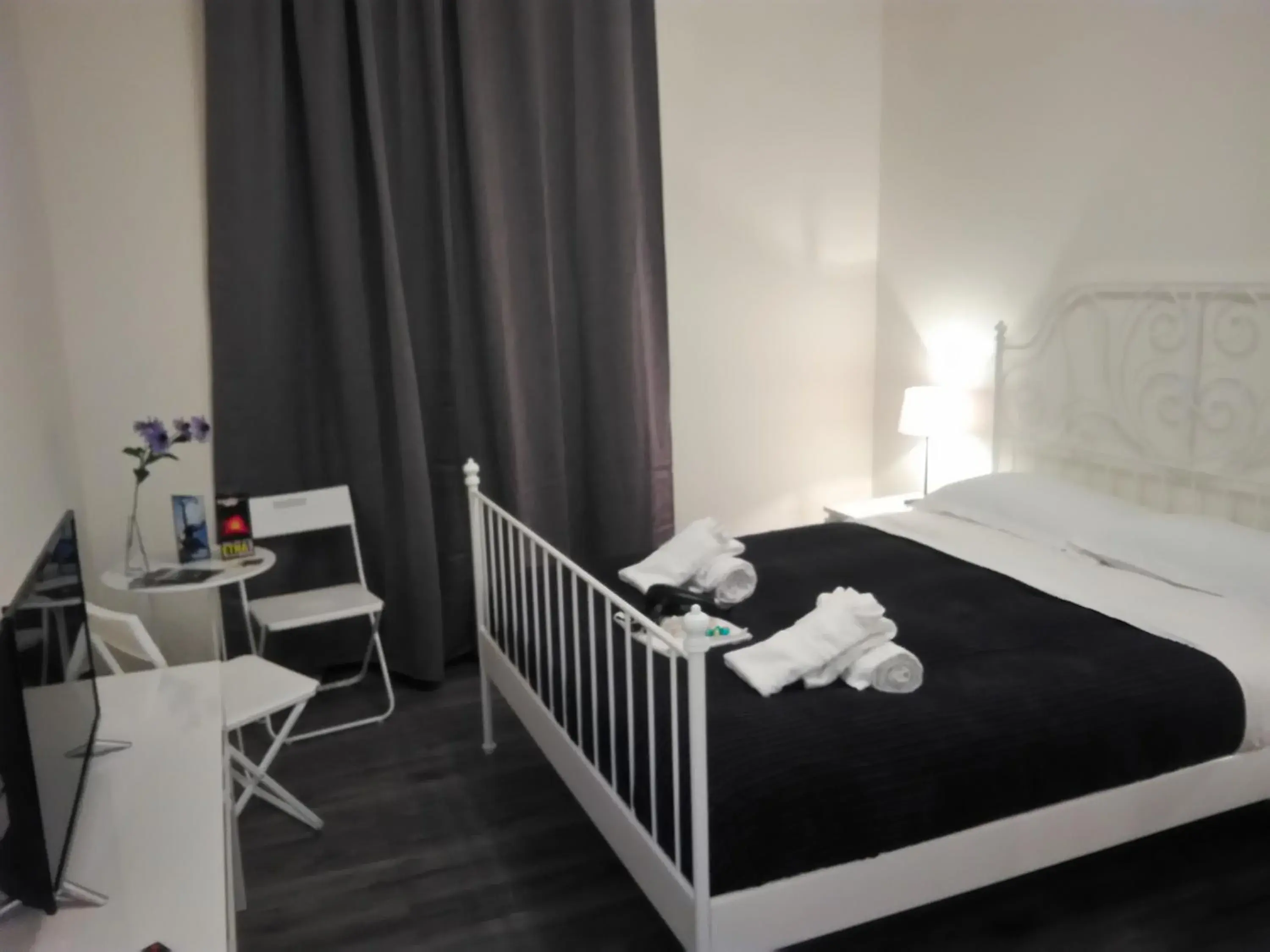 Double Room with Private External Bathroom - single occupancy in B&B del Toscano Double Room with Private External Bathroom - single occupancy in B&B del Toscano