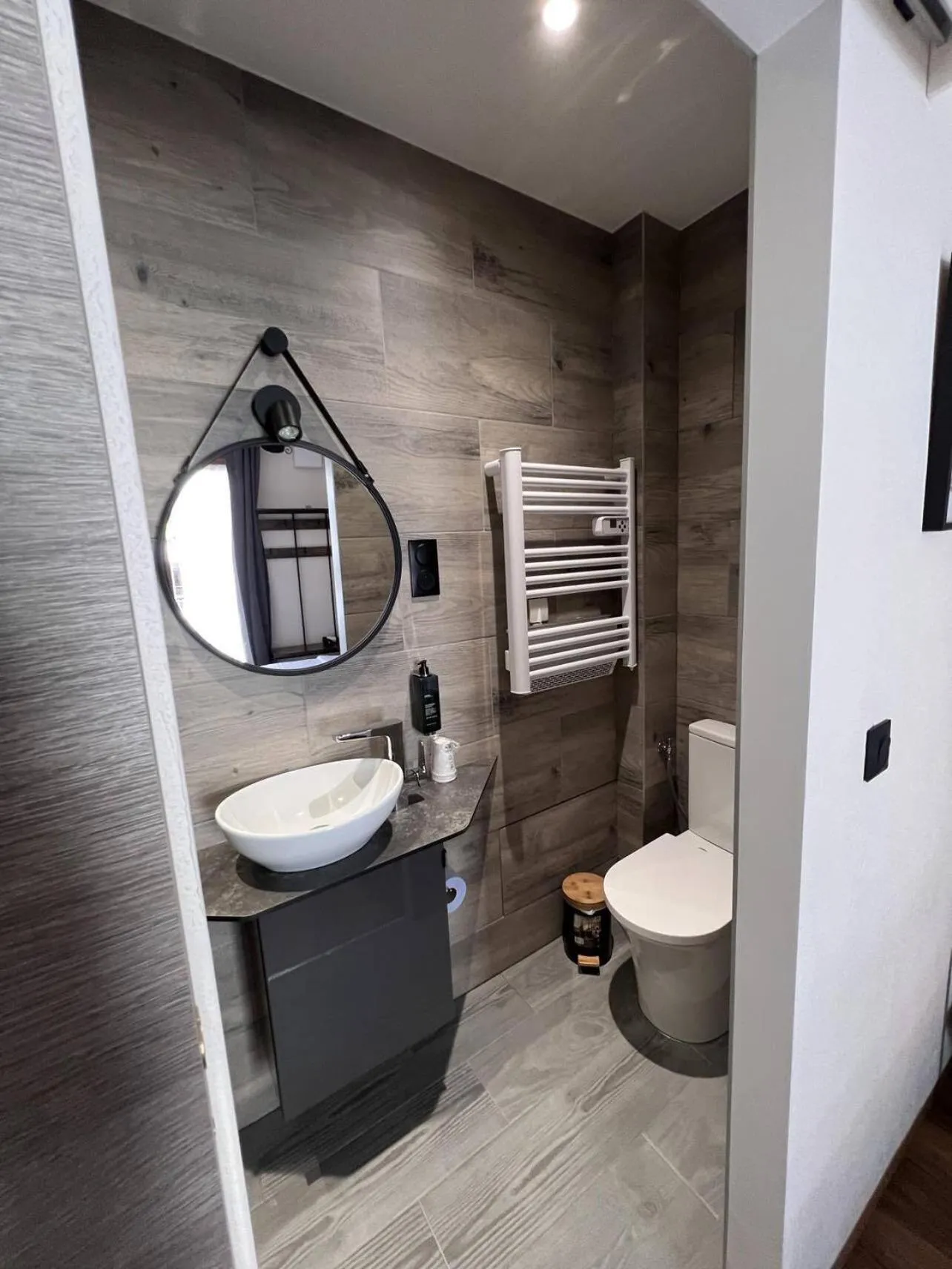 Bathroom in Au Bec Fin Hôtel