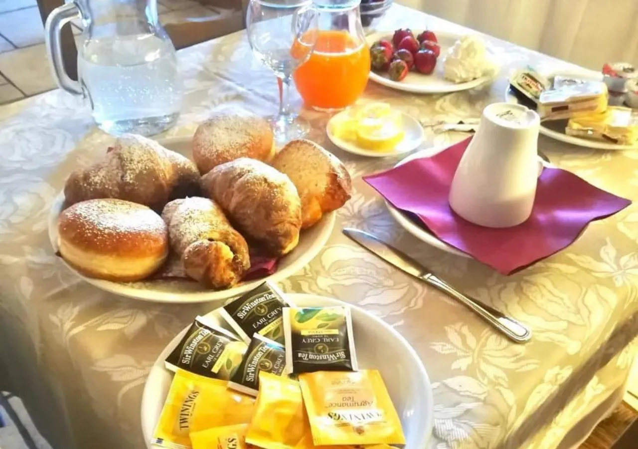 Restaurant/places to eat in Romano B&B