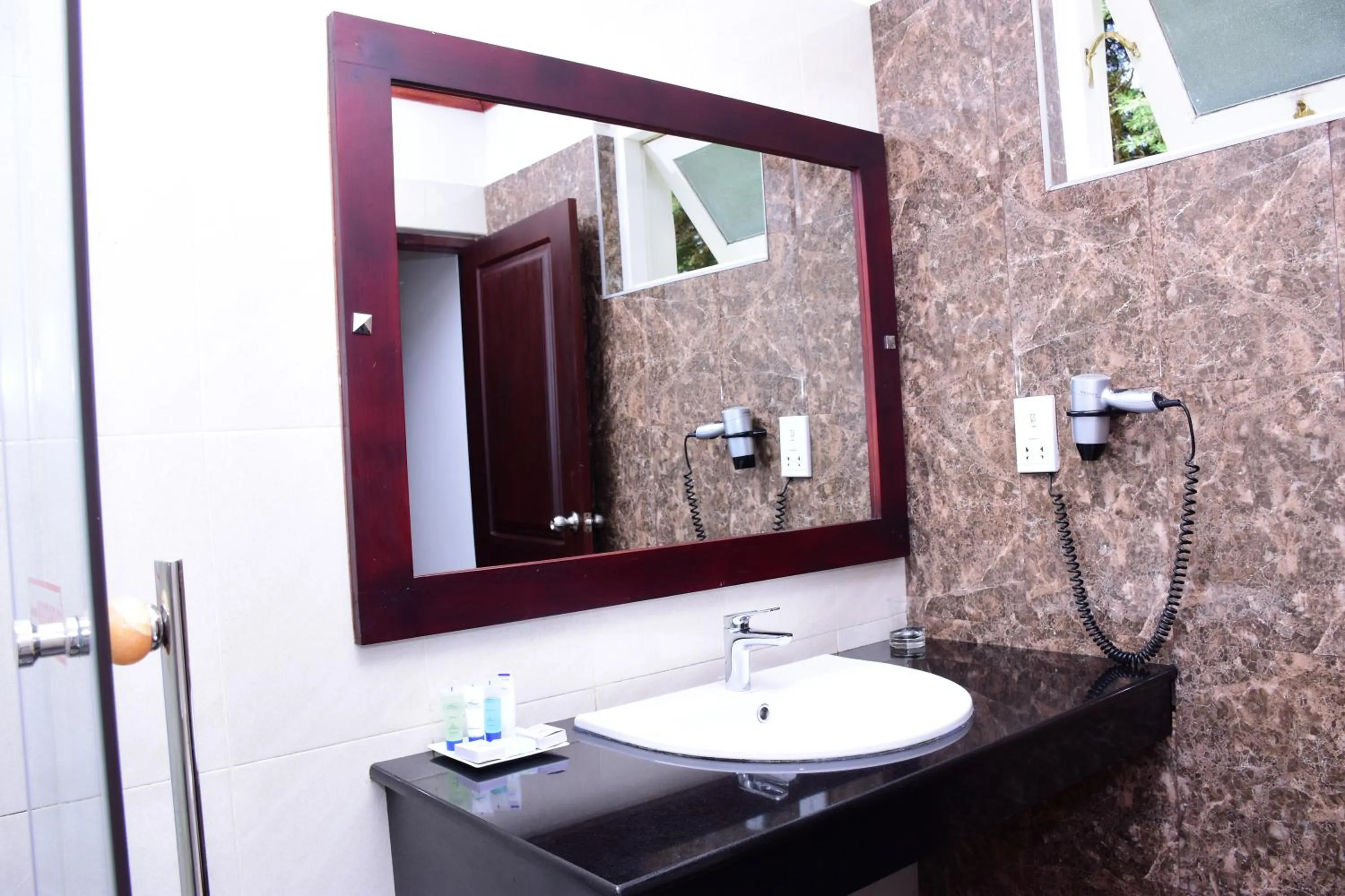 Toilet in Mirage Kings Cottage