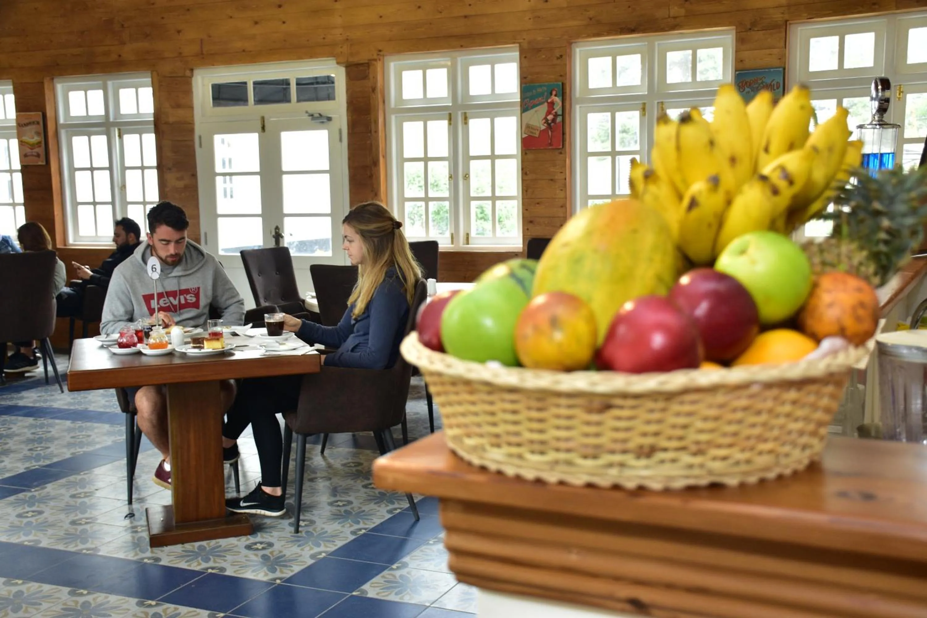 Restaurant/places to eat in Mirage Kings Cottage