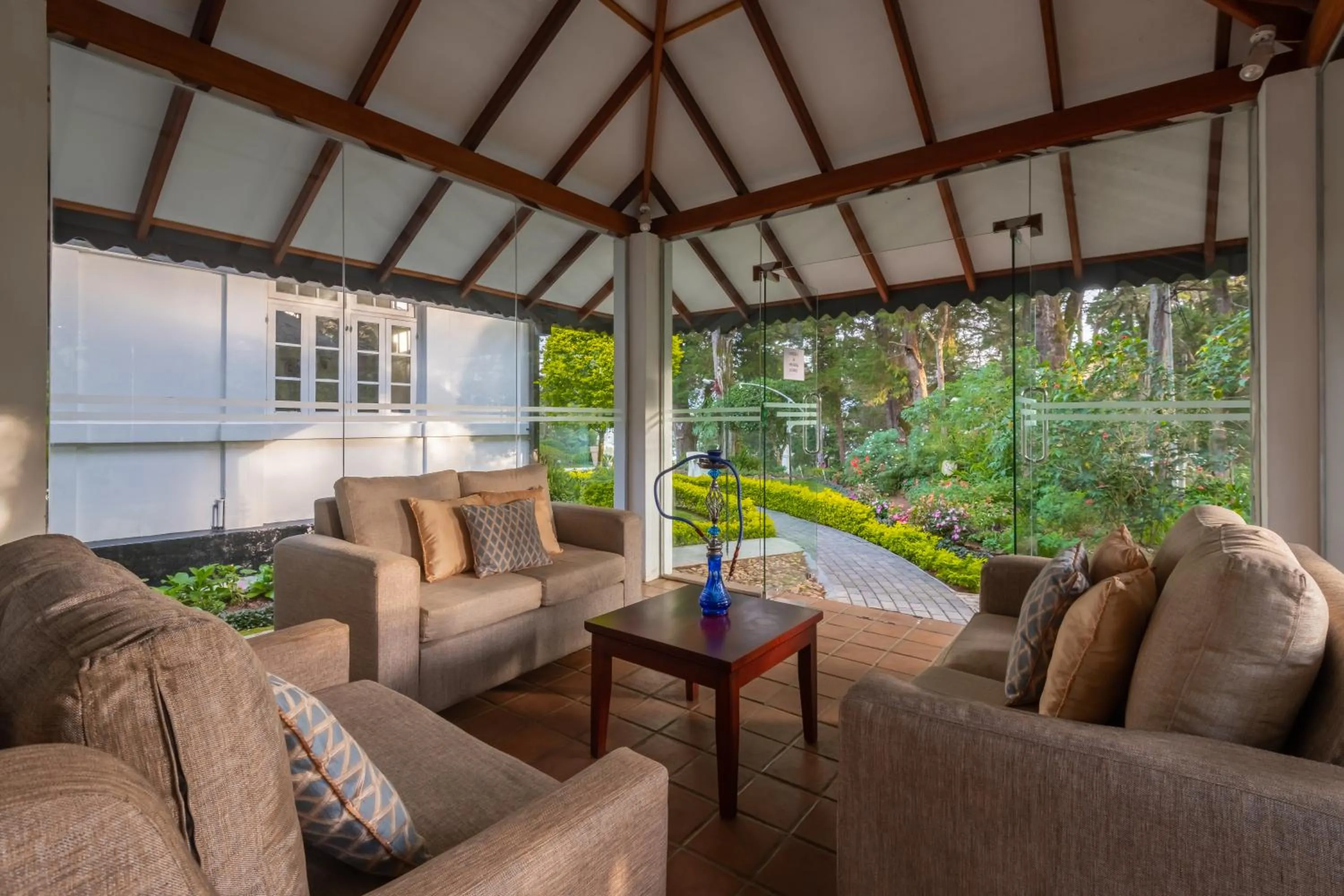 Lounge or bar in Mirage Kings Cottage