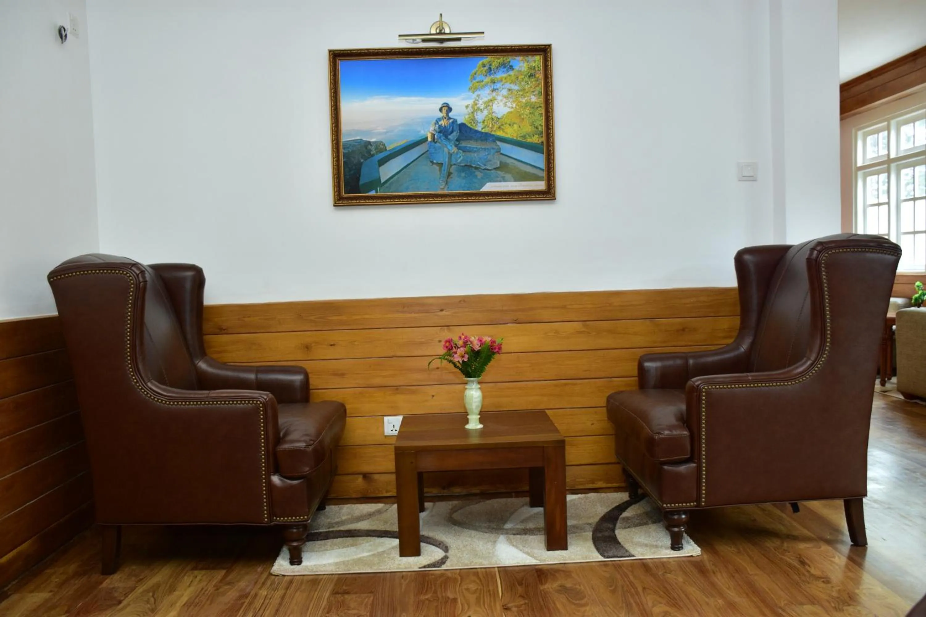 Seating area in Mirage Kings Cottage