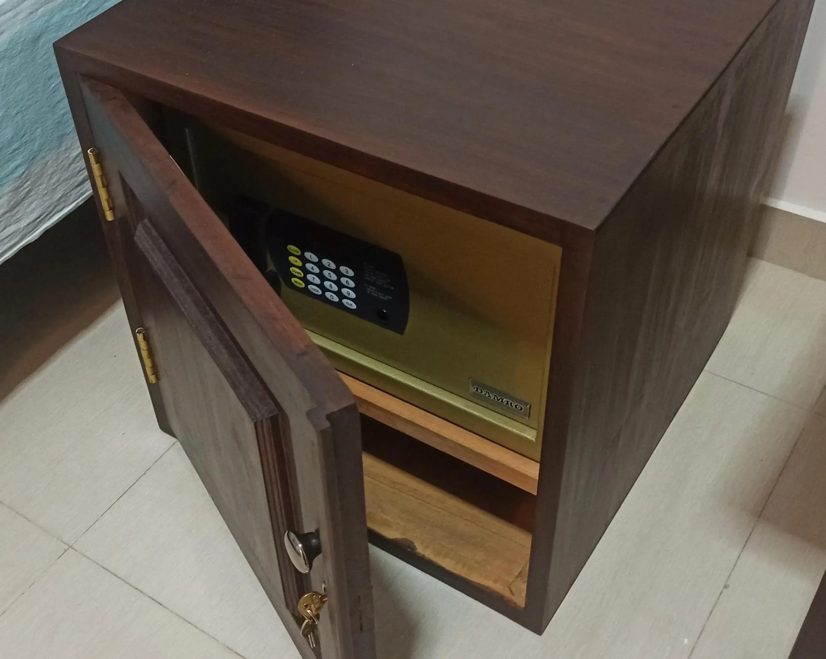 Deluxe Double or Twin Room - single occupancy in Sailors Mirissa Deluxe Double or Twin Room - single occupancy in Sailors Mirissa