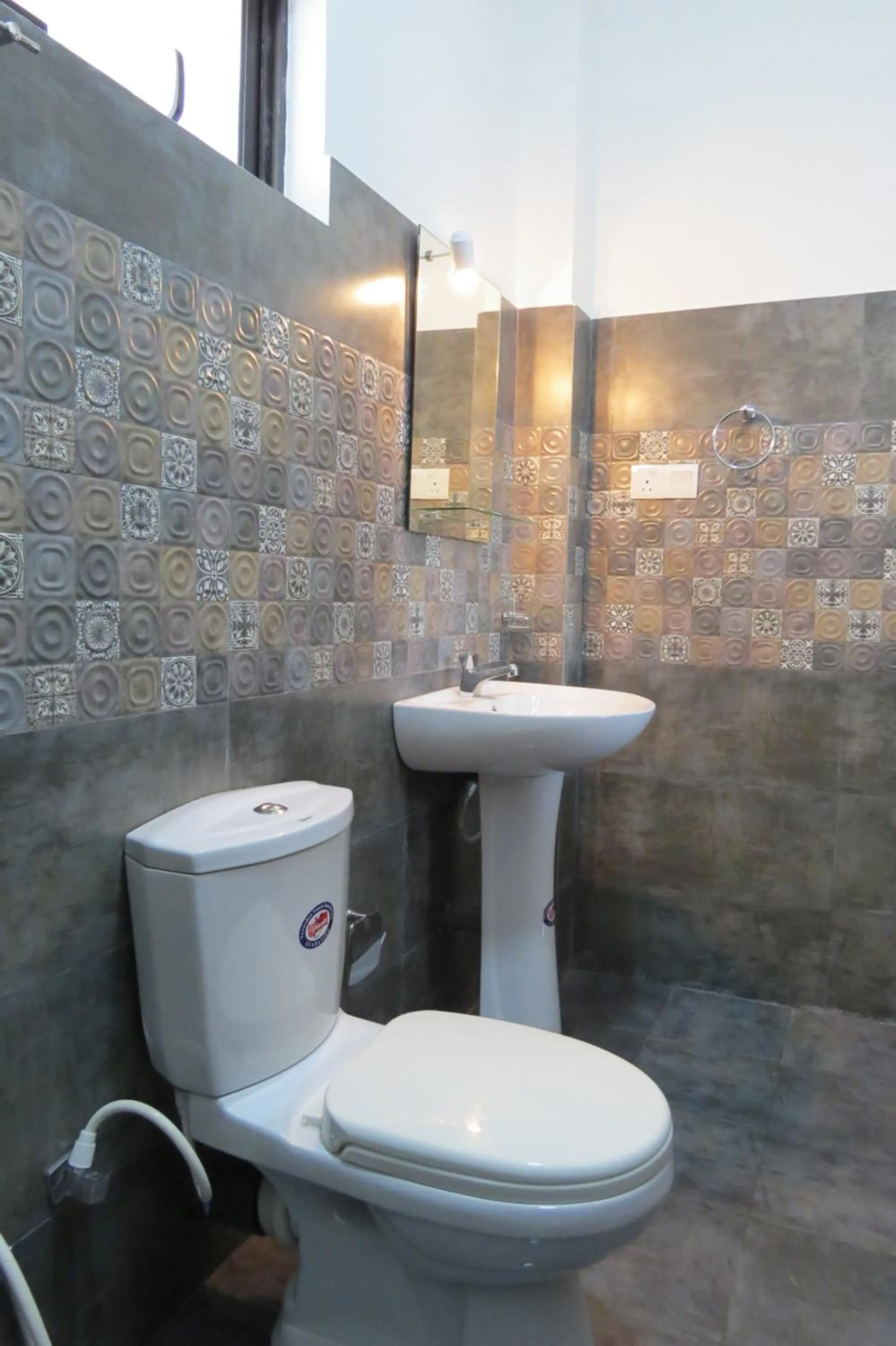 Bathroom in Sailors Mirissa